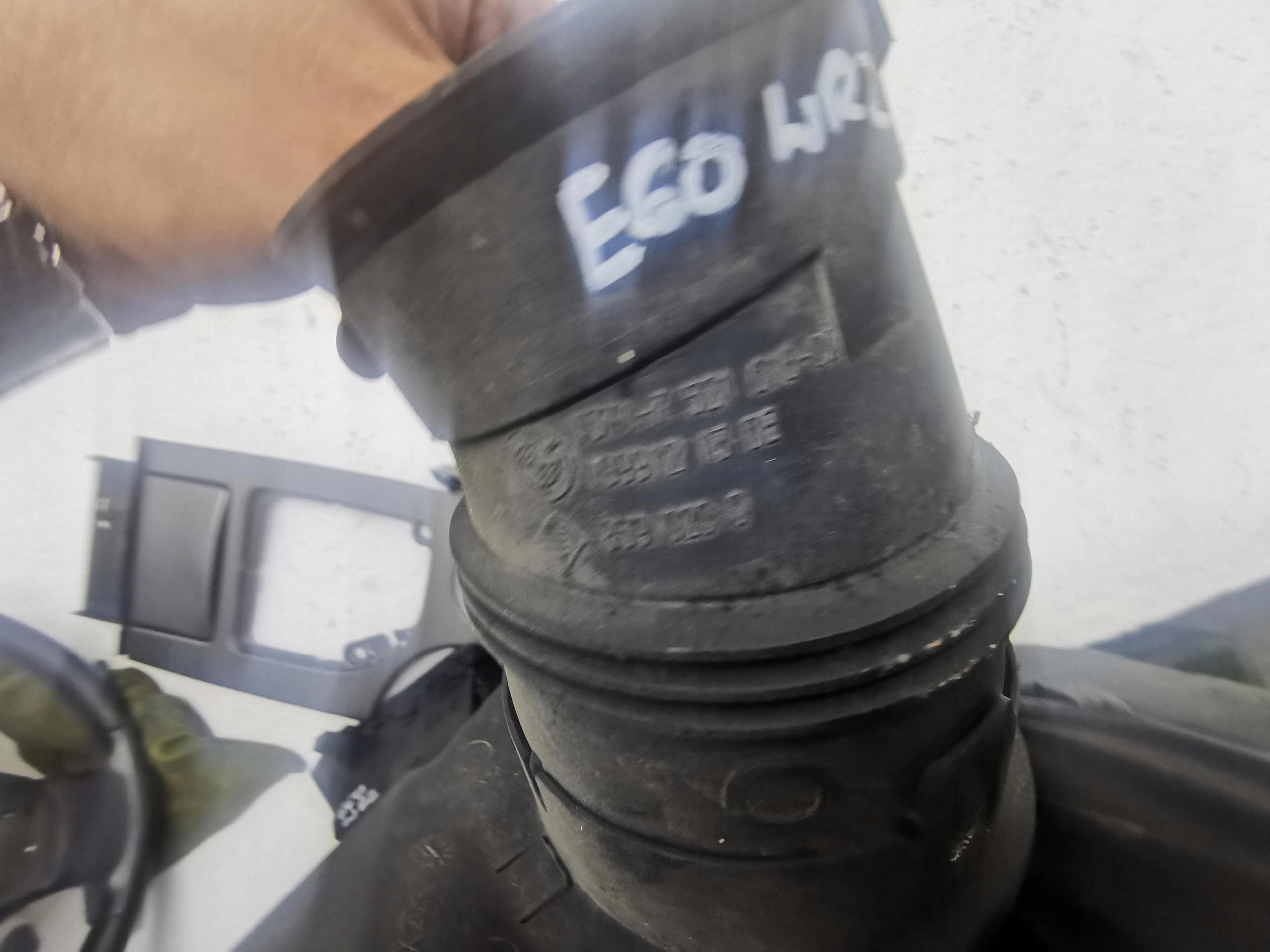 drain air hose BMW SERIA 5 E60 E61 520i M54