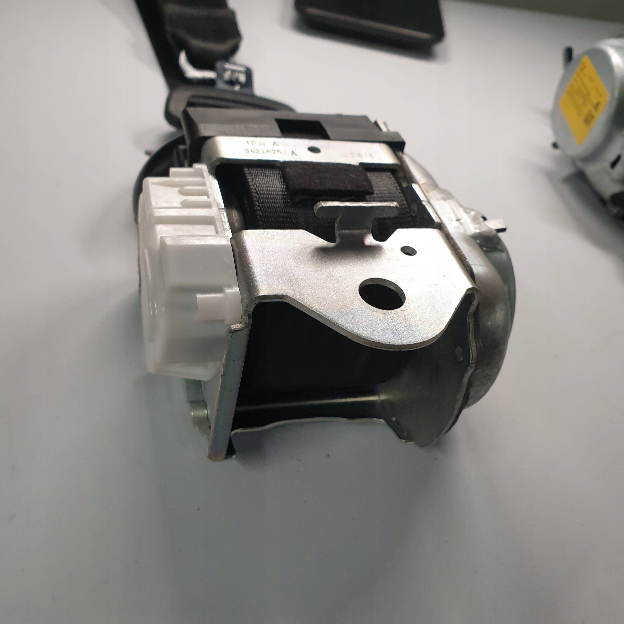 Audi Q7 SQ7 II 4M ремень безопасности задний 4M0857806E