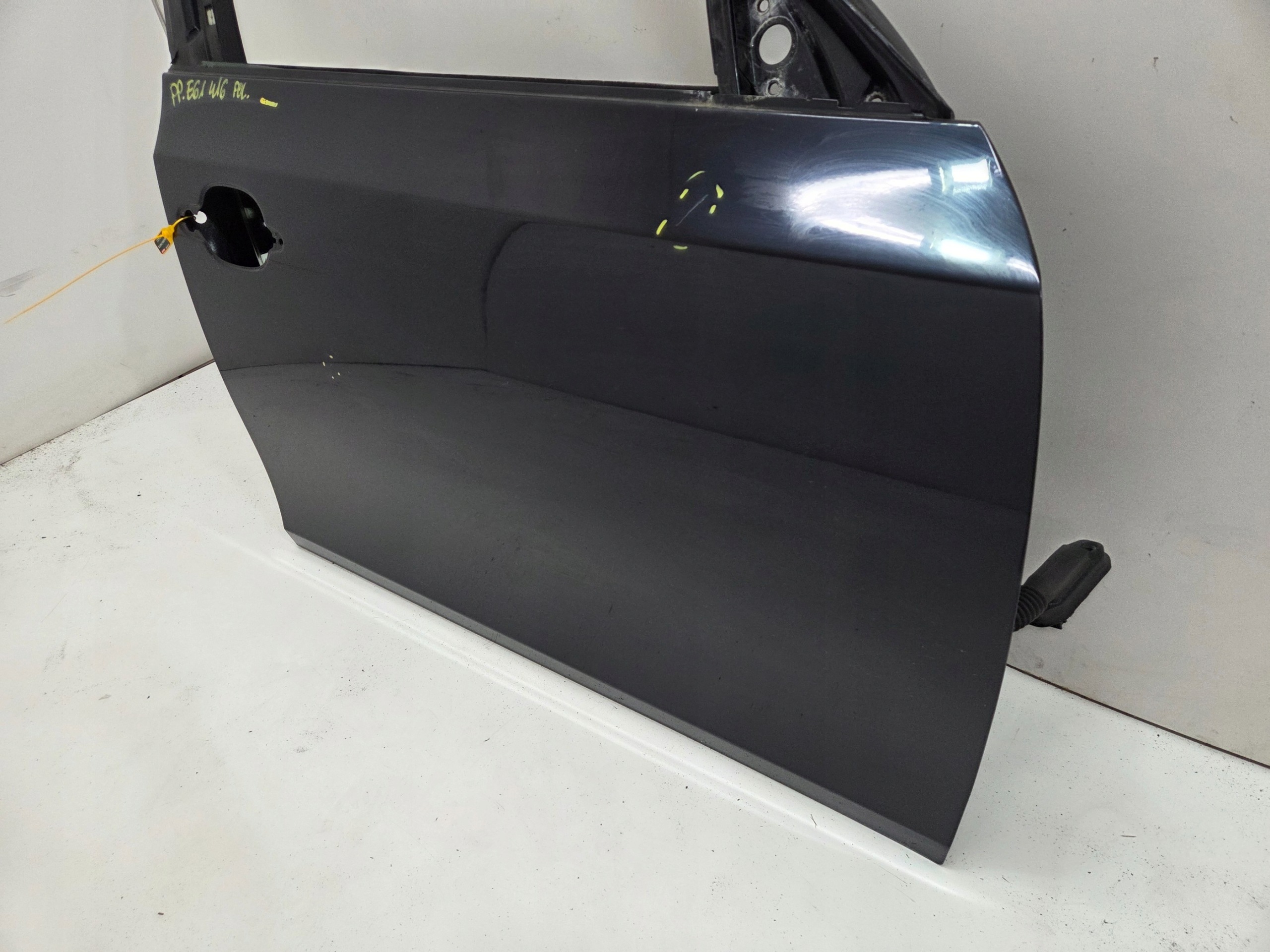 ajtó jobb első eleje BMW E60 E61 CARBONSCHWARZ