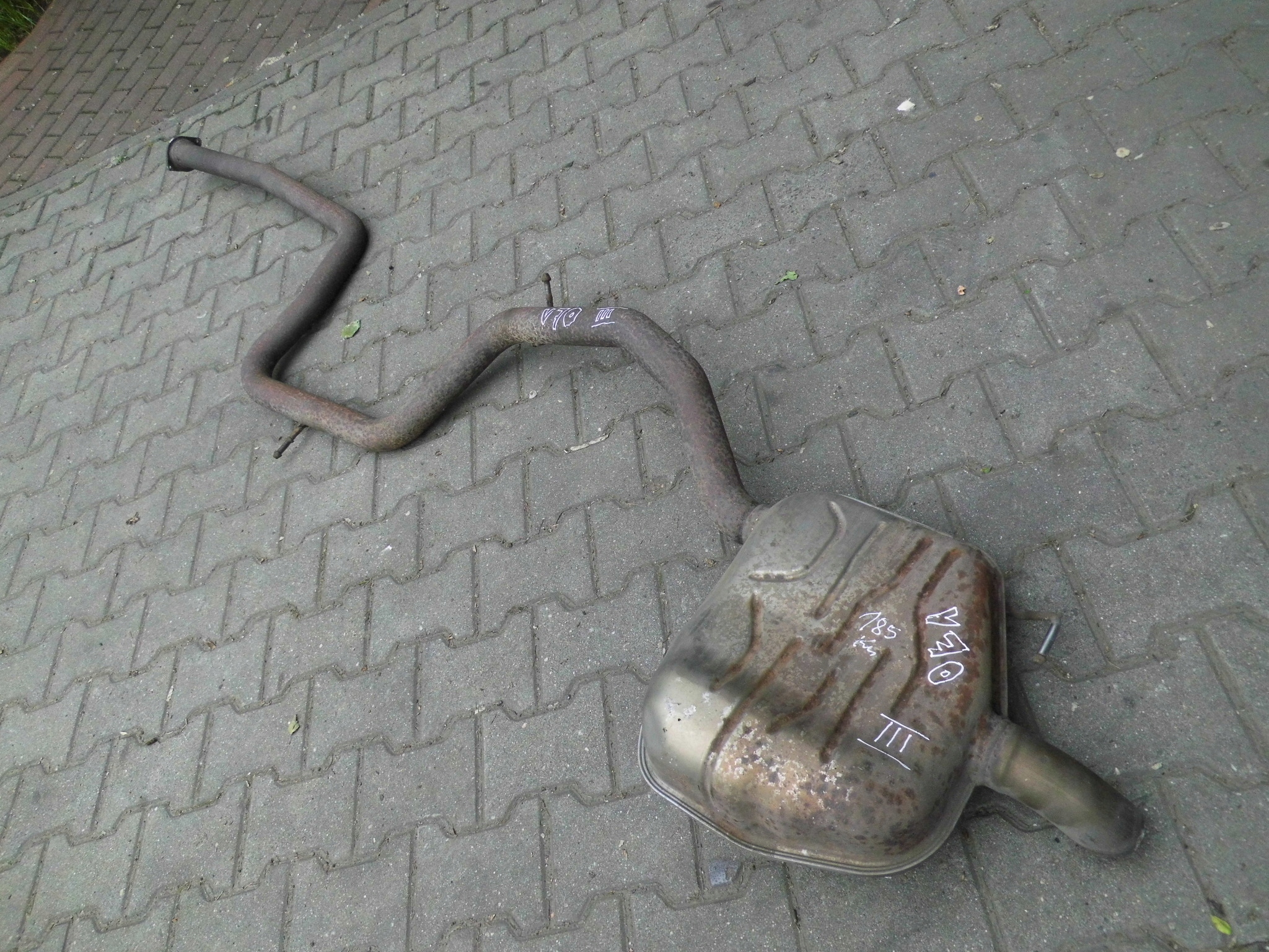 Volvo V70 III-глушник вихлопних газів