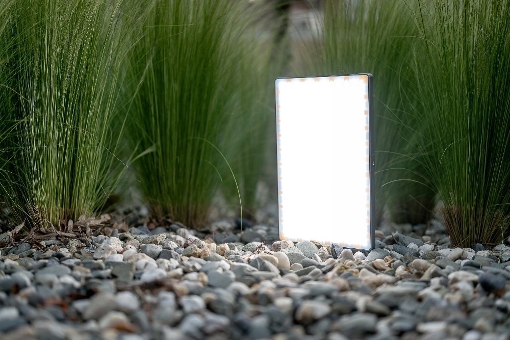 Lampa LED Newell RGB-W Rangha Max XL 2500 - 9900K (28 x 18 cm) 1600 lumenów Informacje o bezpieczeństwie CE