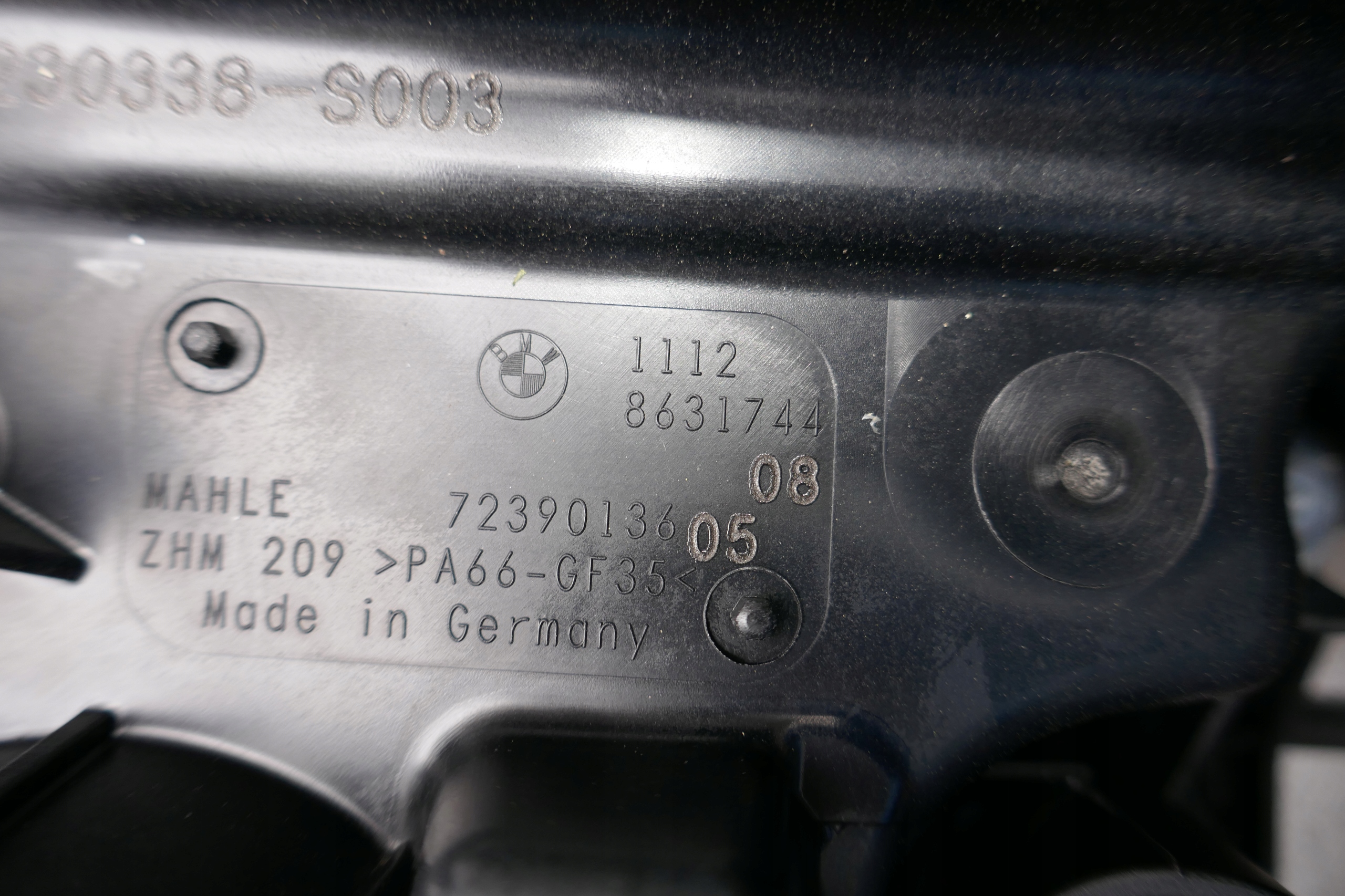 POKRYWA ZAWORÓW BMW F55 F56 F60 1.5 8631744 Typ silnika Benzyna