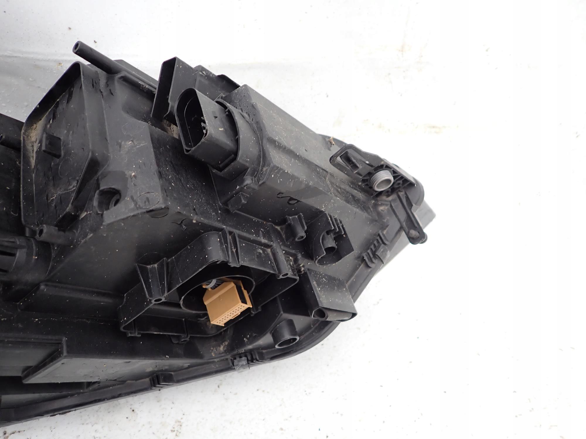 VW TOURAN II 2 15-> light front left FULL LED