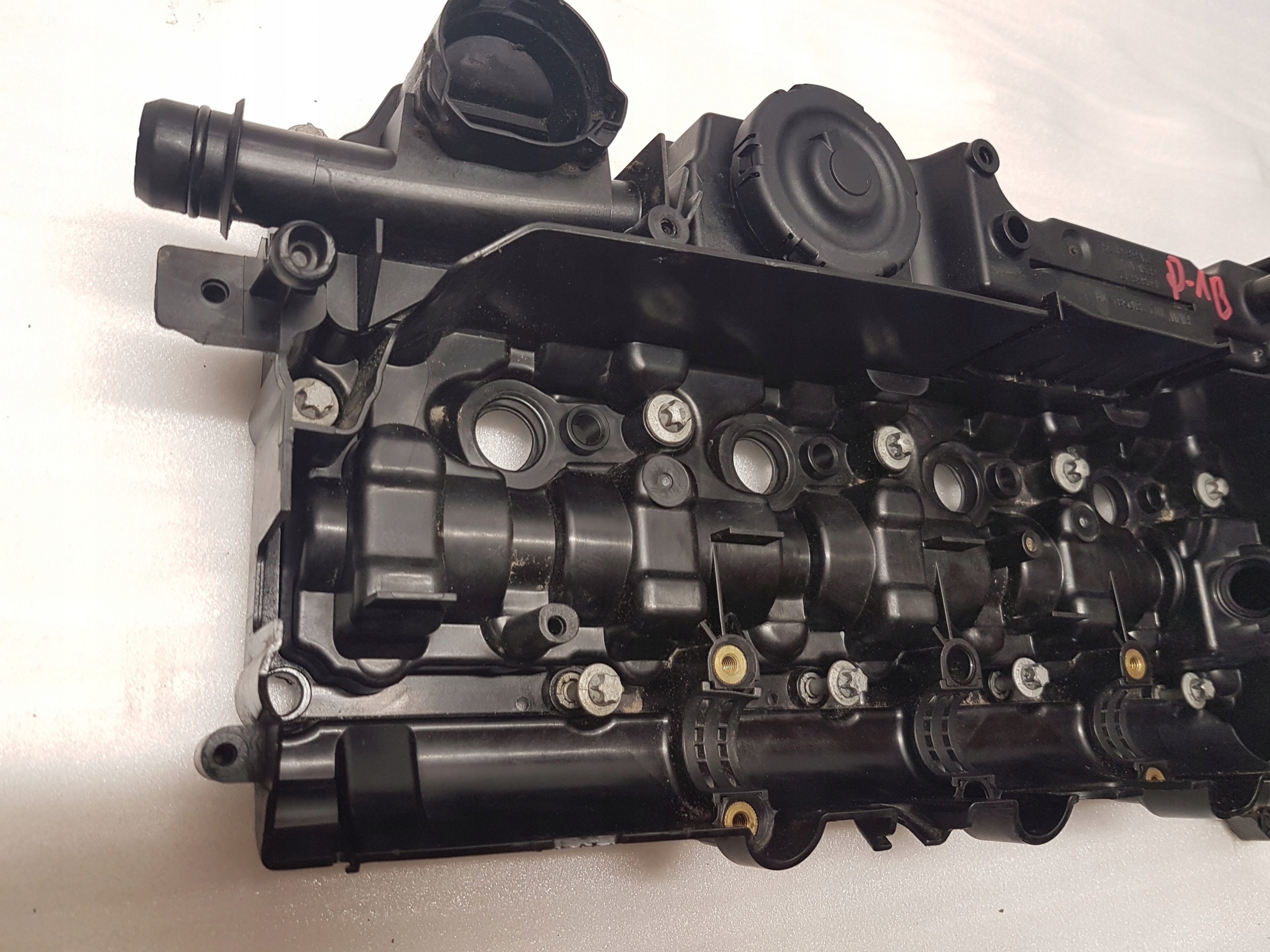 Abdeckung der Ventile BMW X3 F25 N47 7818524