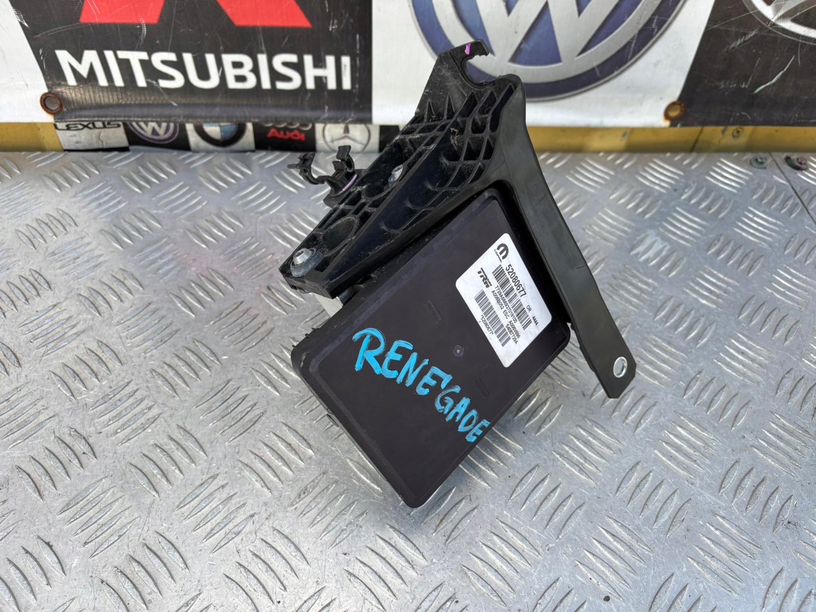 RENEGADE насос ABS 52080677