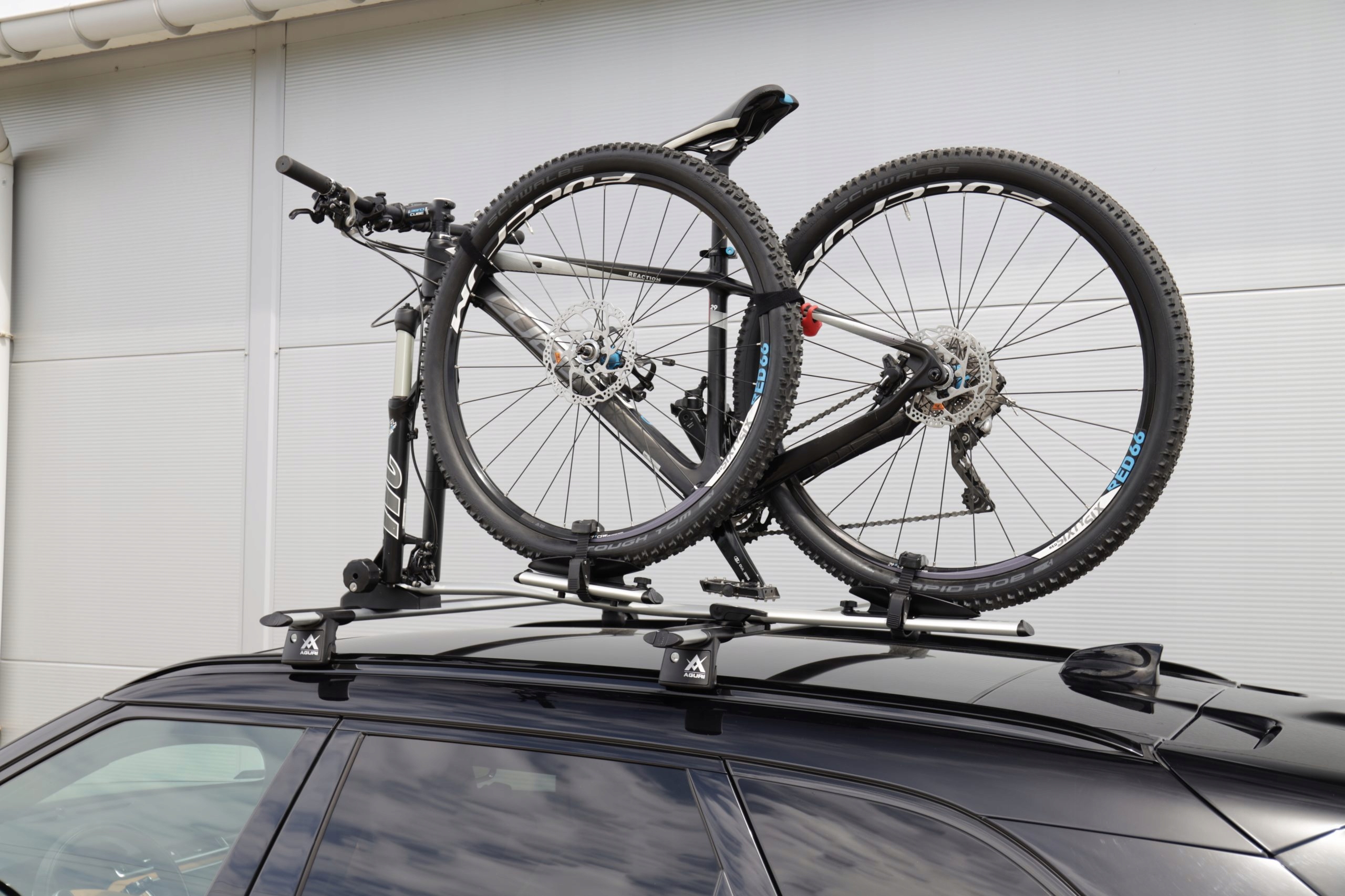 2x UCHWYT ROWEROWY BAGAŻNIK NA DACH ROWER ZA WIDELEC MARATHON BASIC+ PASKI Zabezpieczenie antykradzieżowe tak