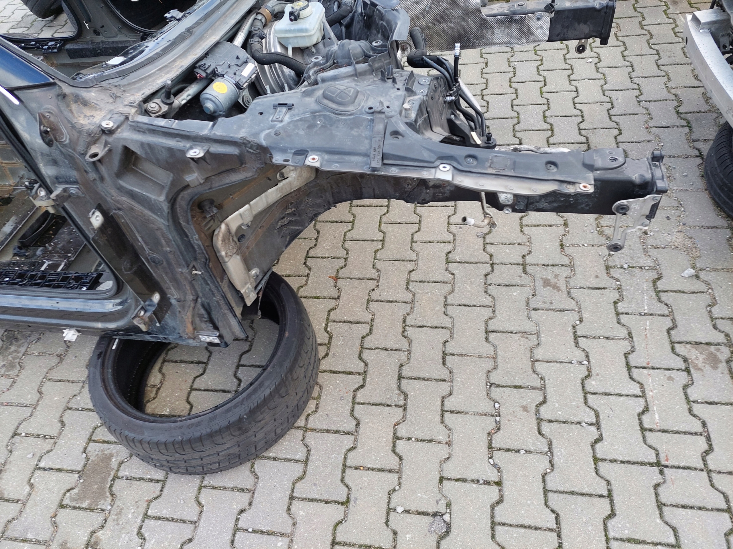 čtvrtka předek pravá levá AUDI A8 D4 LY8X