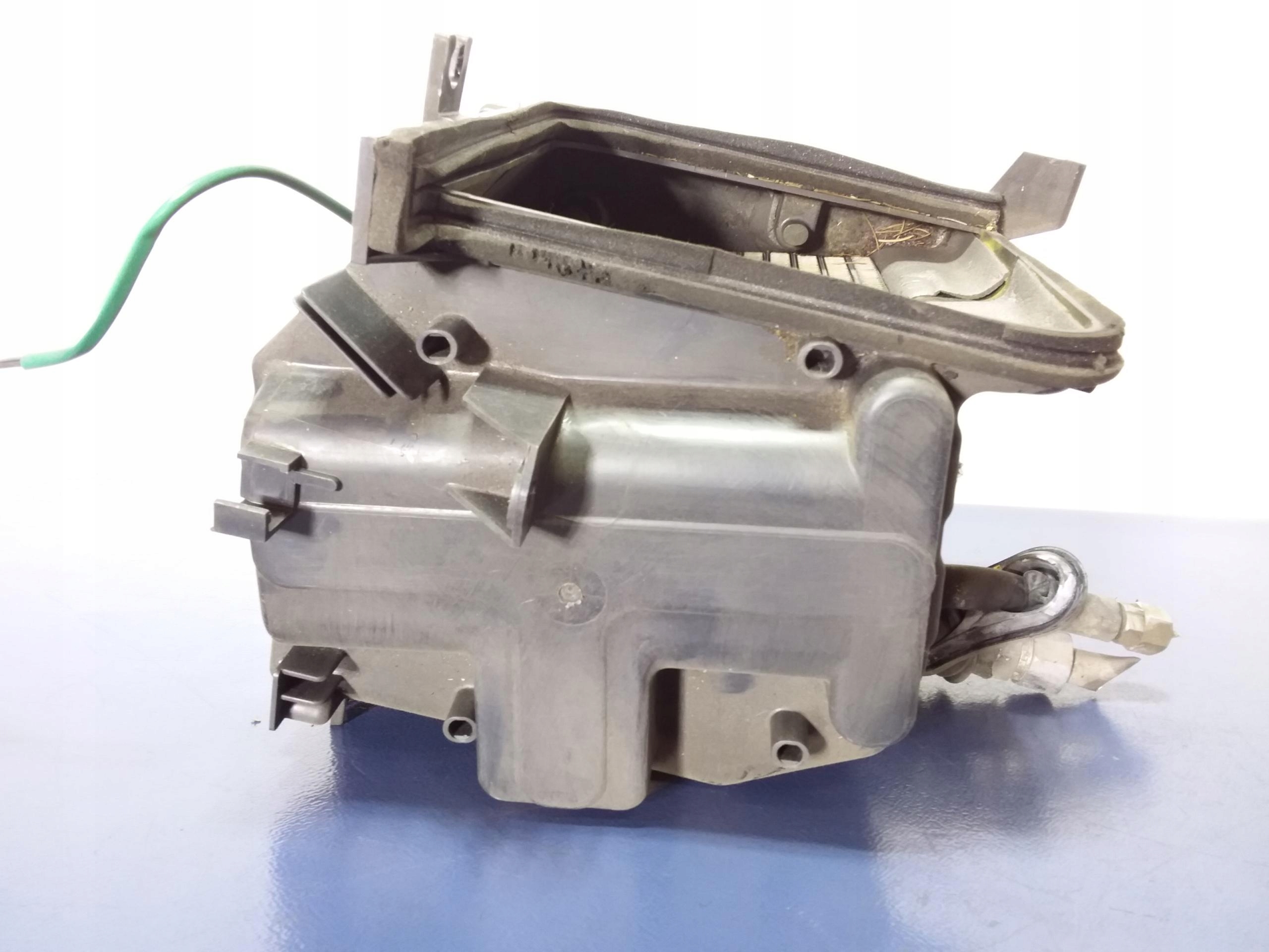 TOYOTA RAV4 И ИСПАРИТЕЛЬ ОХЛАЖДЕНИЯ КОНДИЦИОНЕРА