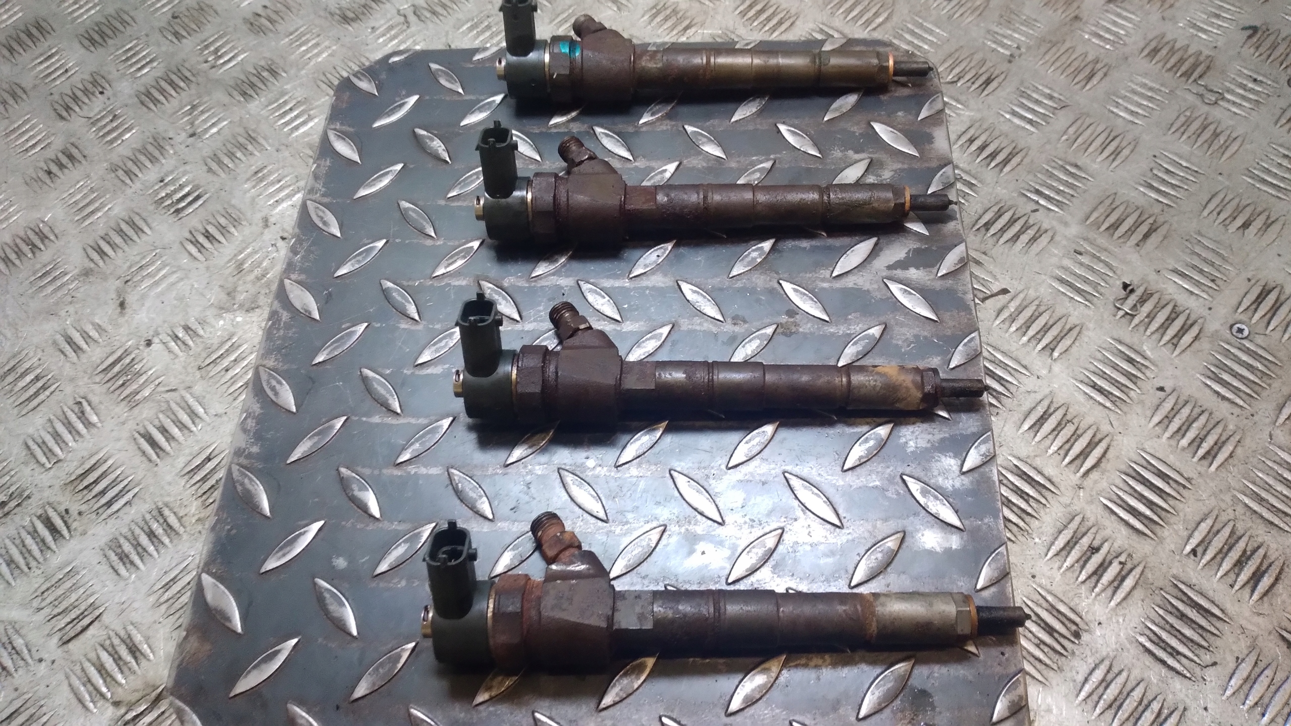 Einspritzdüse Einspritzdüse KOMPLET OPEL VECTRA C 0445110243