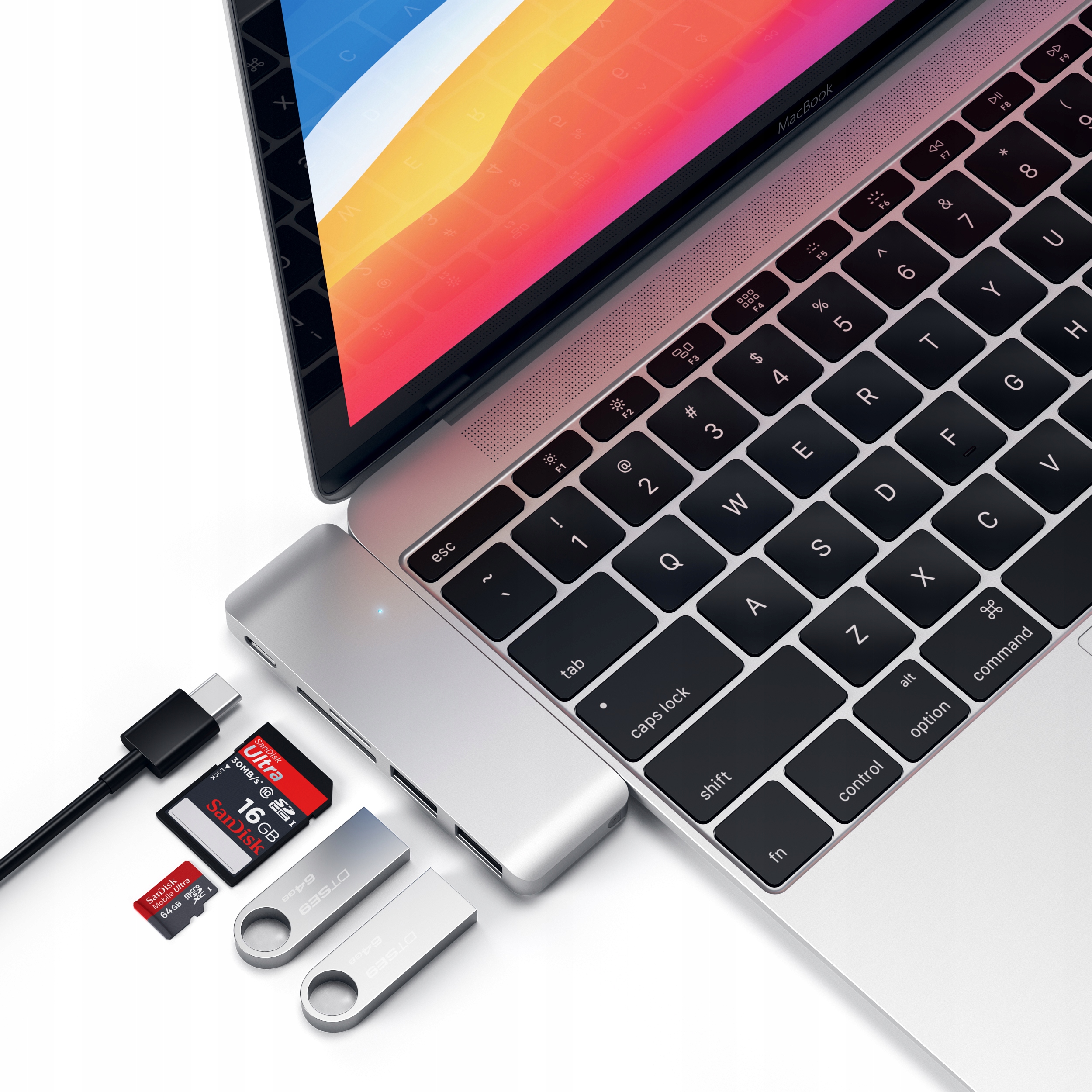 SATECHI PASS-THROUGH USB HUB ADAPTER USB-C USB-C 60 W 2X USB-A MICRO/SD Liczba portów 5