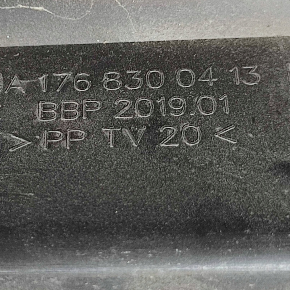 Mercedes-Benz GLA W156 2015 grid under the window