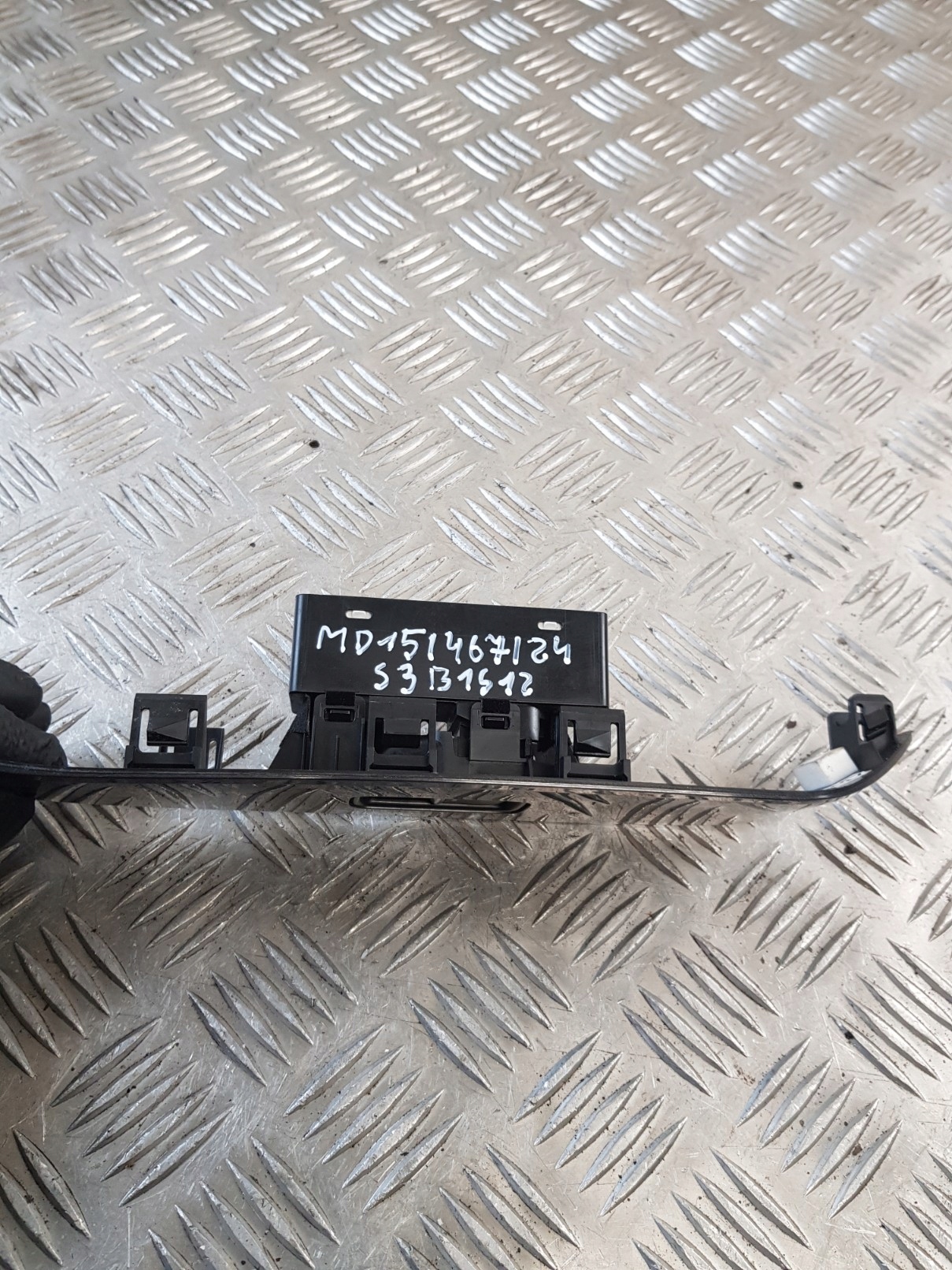 switch windows right rear part MAZDA 6 III GJ KOMBI 15R