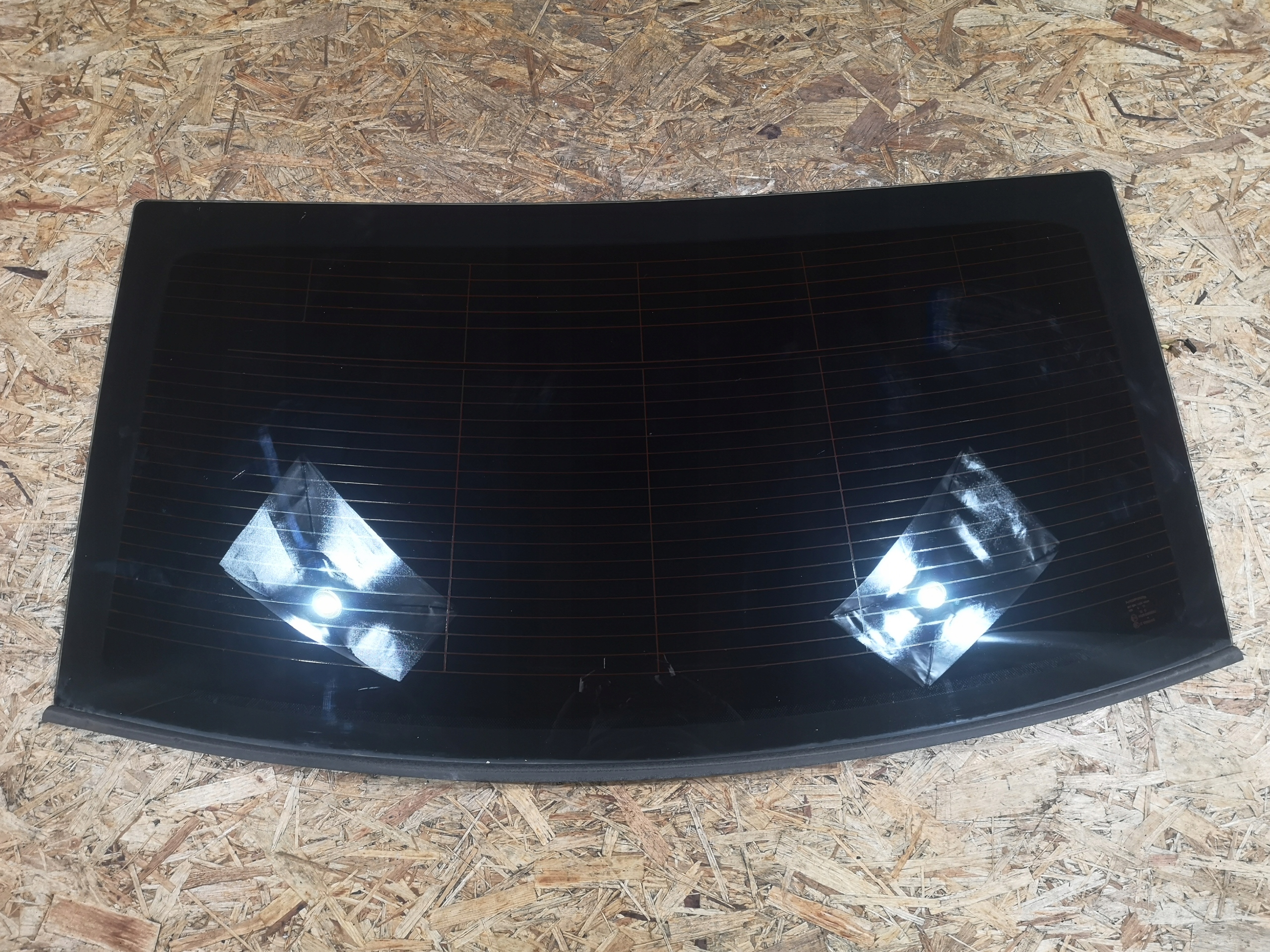 window rear part rear Chrysler 300 2015