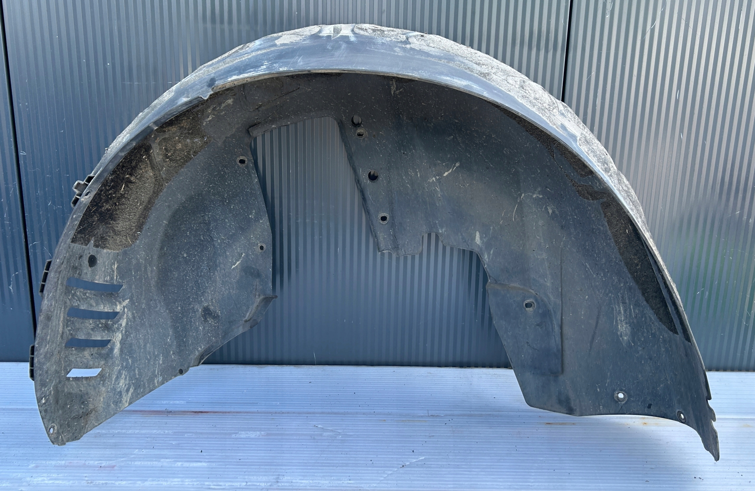 mudguard rear part right LANCIA THEMA II 11- 68084290AE