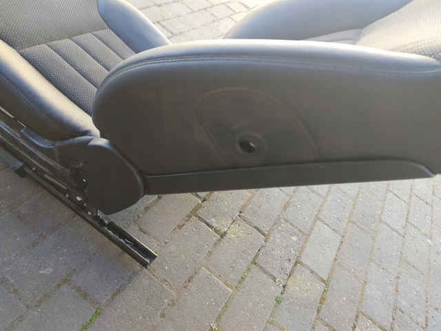 кресло правый передний MERCEDES ML W164