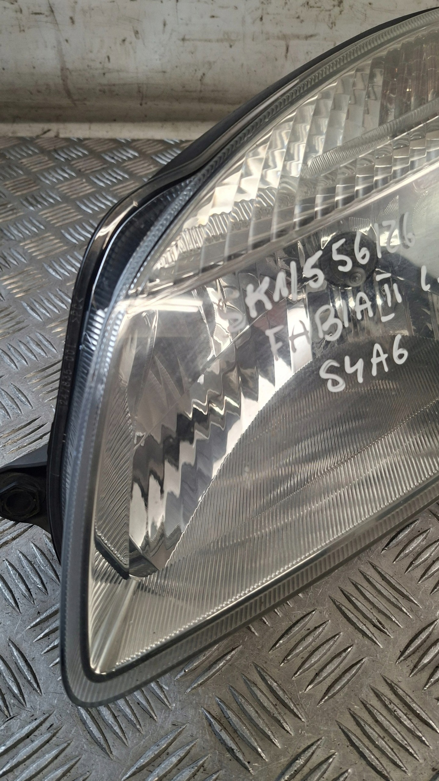 light left front SKODA FABIA II