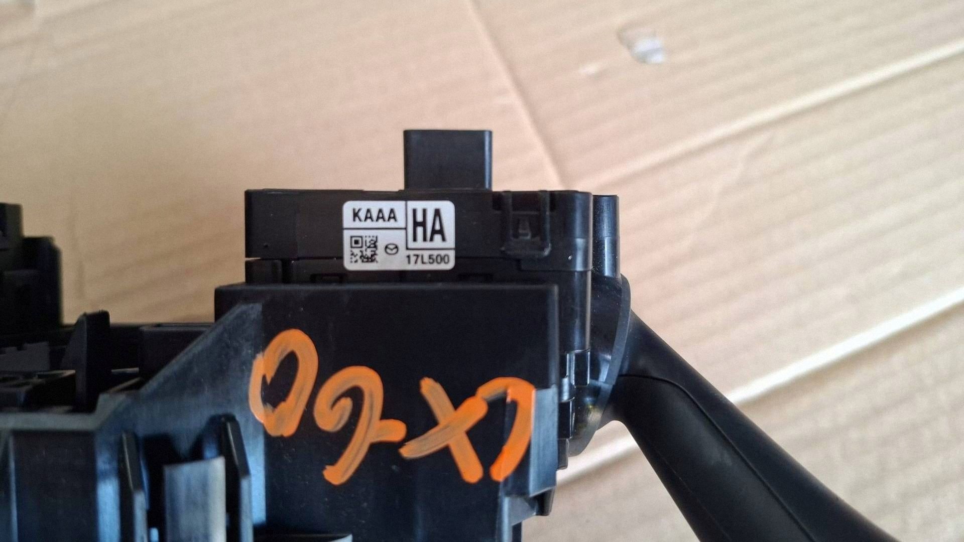 commande levier commodo sous volant Mazda CX-60 KAAB17L494 KAAA17L500