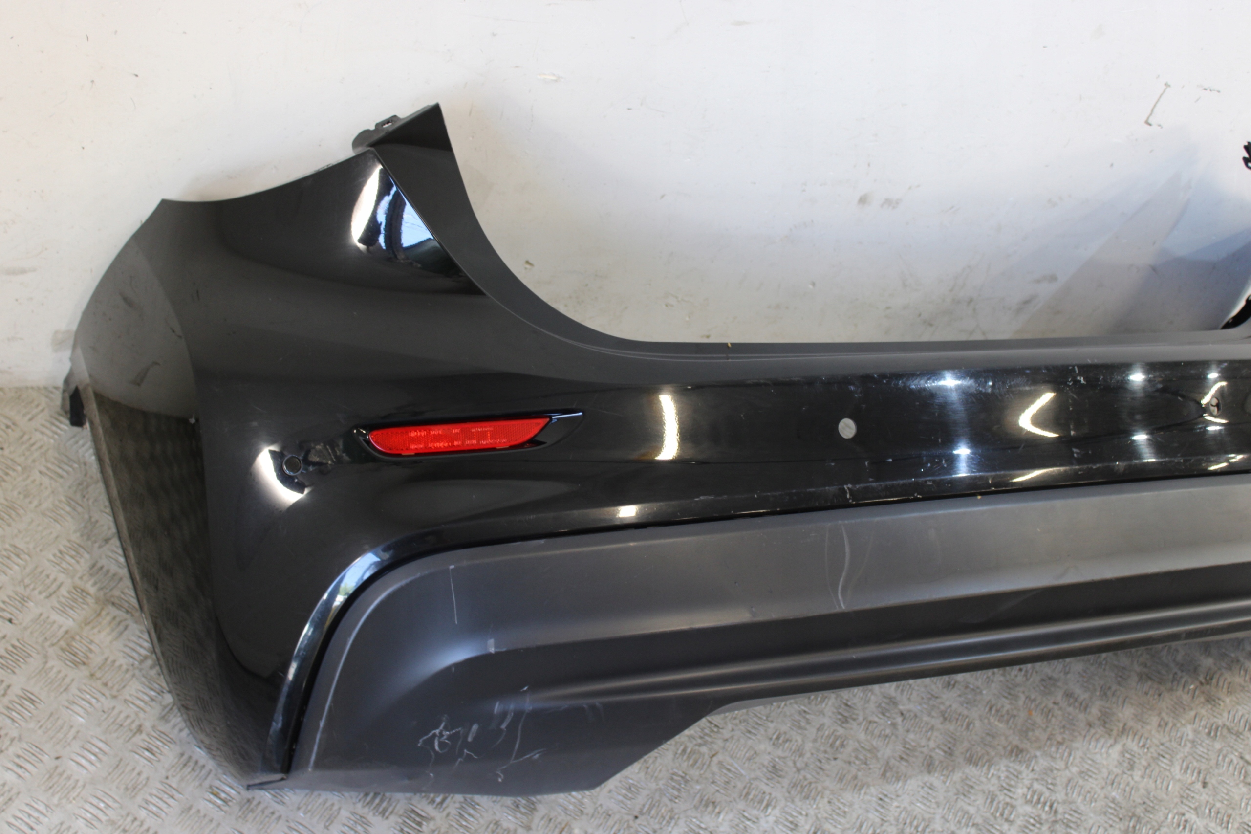 bumper rear part rear complete 4X PDC INFINITI Q30
