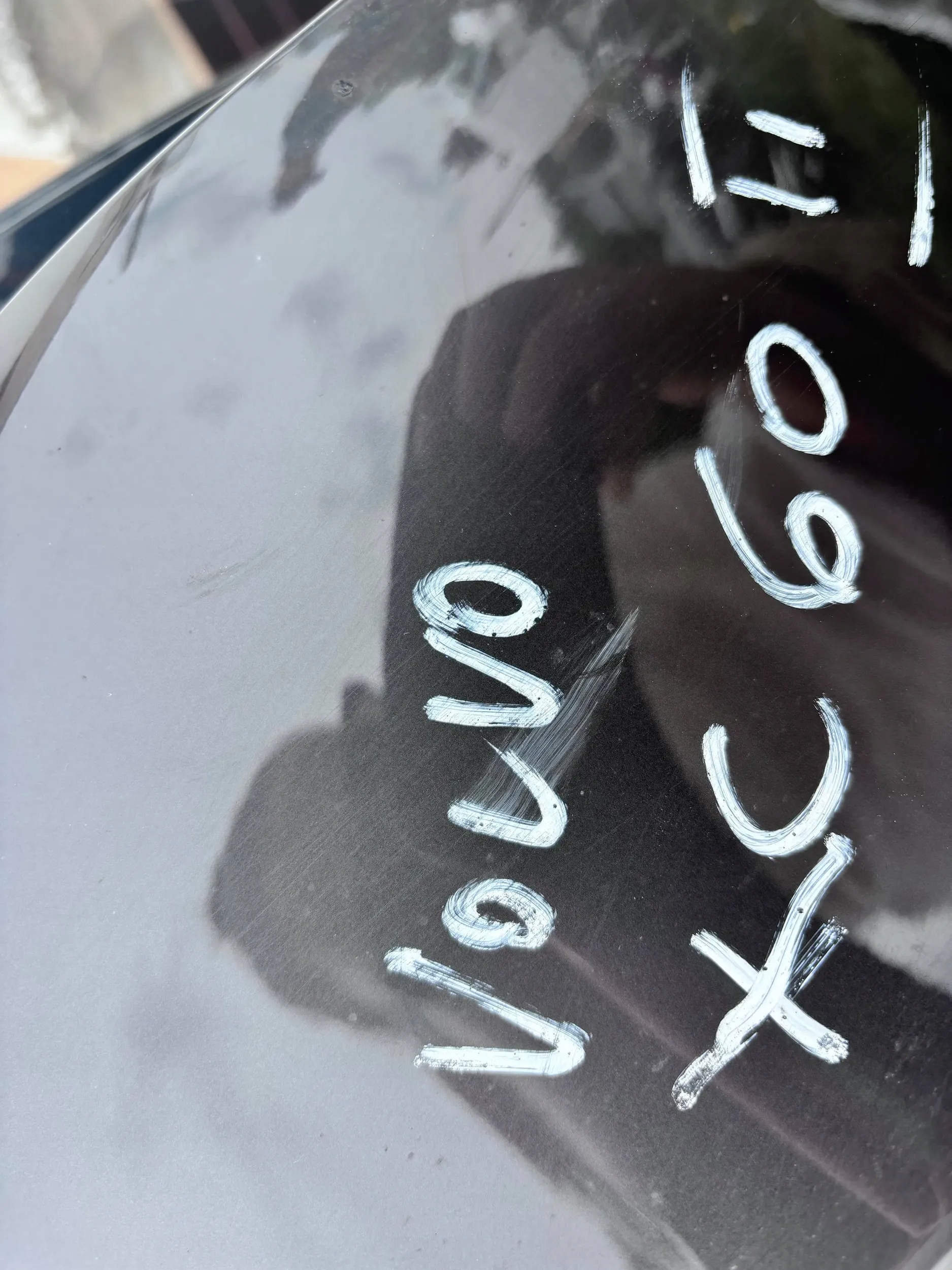 volvo XC60 II капот 31424557
