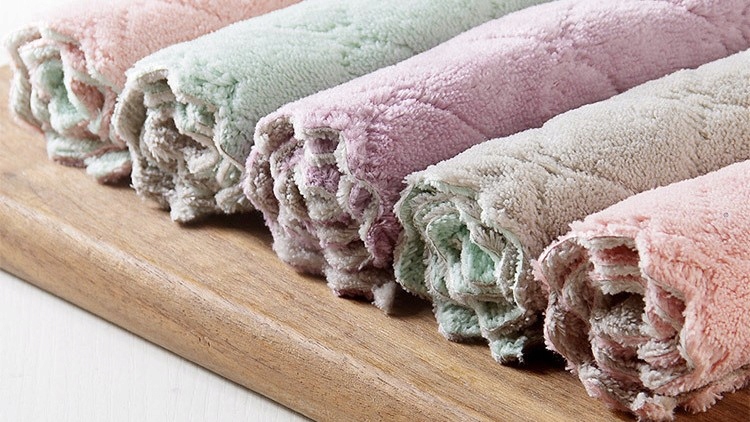 ŚCIERECZKI ŚCIERKA KUCHENNA MIKROFIBRA DO AUTA CHŁONNA MIĘKKA Cechy dodatkowe bez użycia detergentów