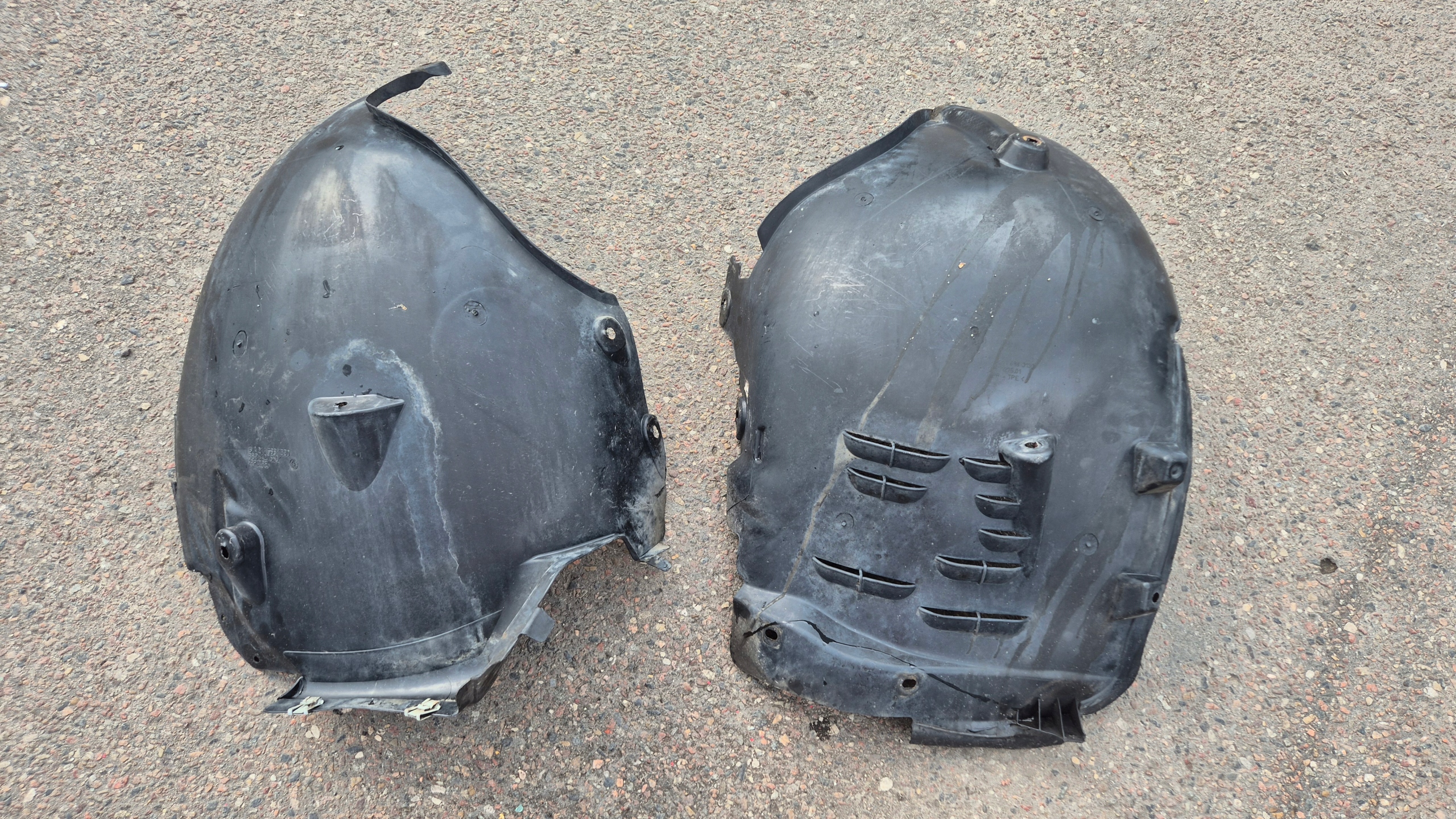 mudguard front front left KOMPLET 2116980130 MERCEDES W211 original!