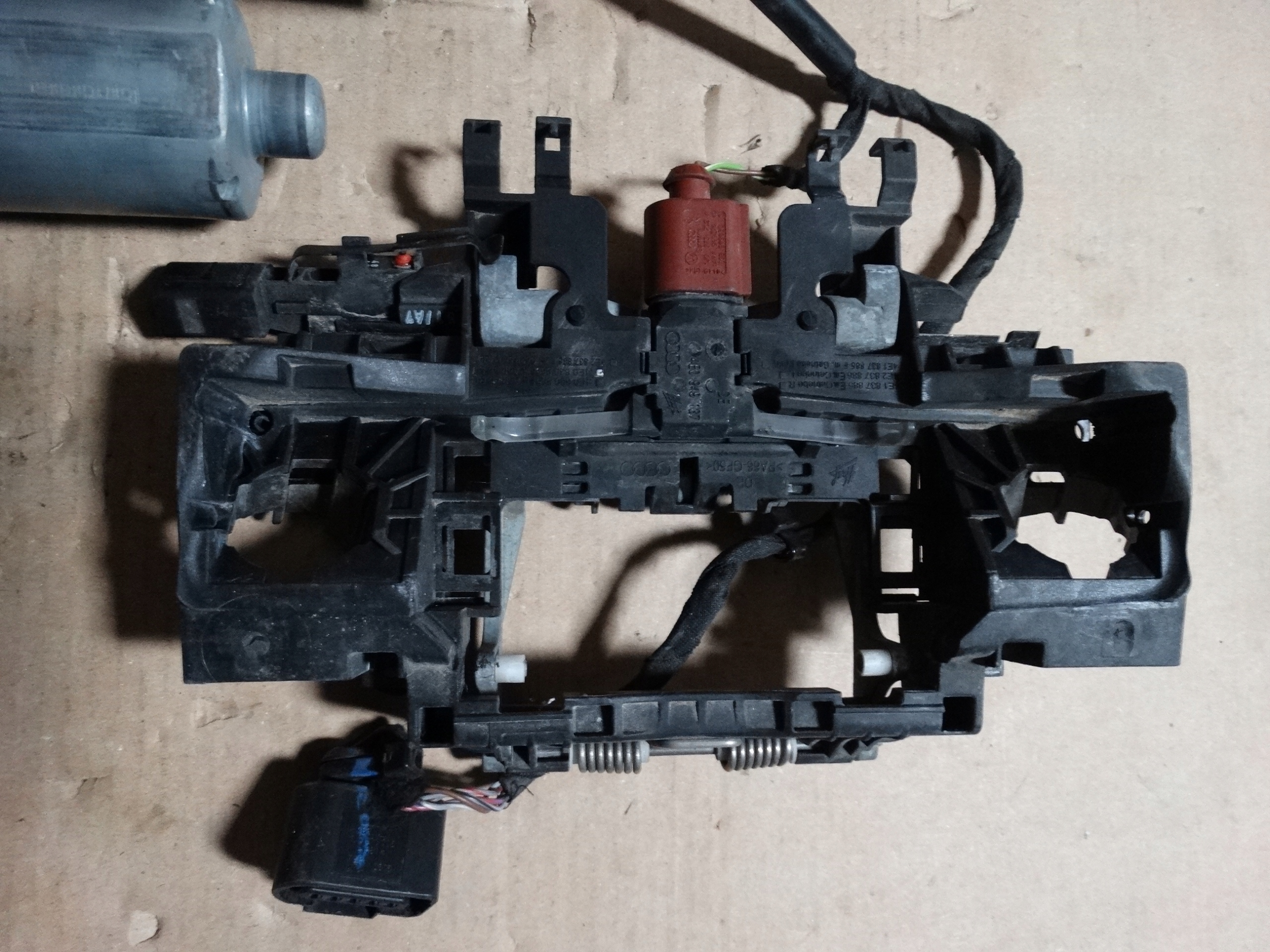 IDEALNY mini motor windows right front AUDI A8 D3 1