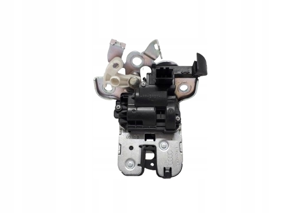 AUDI A3 A4 A5 A6 Q5 ZAMEK KLAPY 8R0827505A