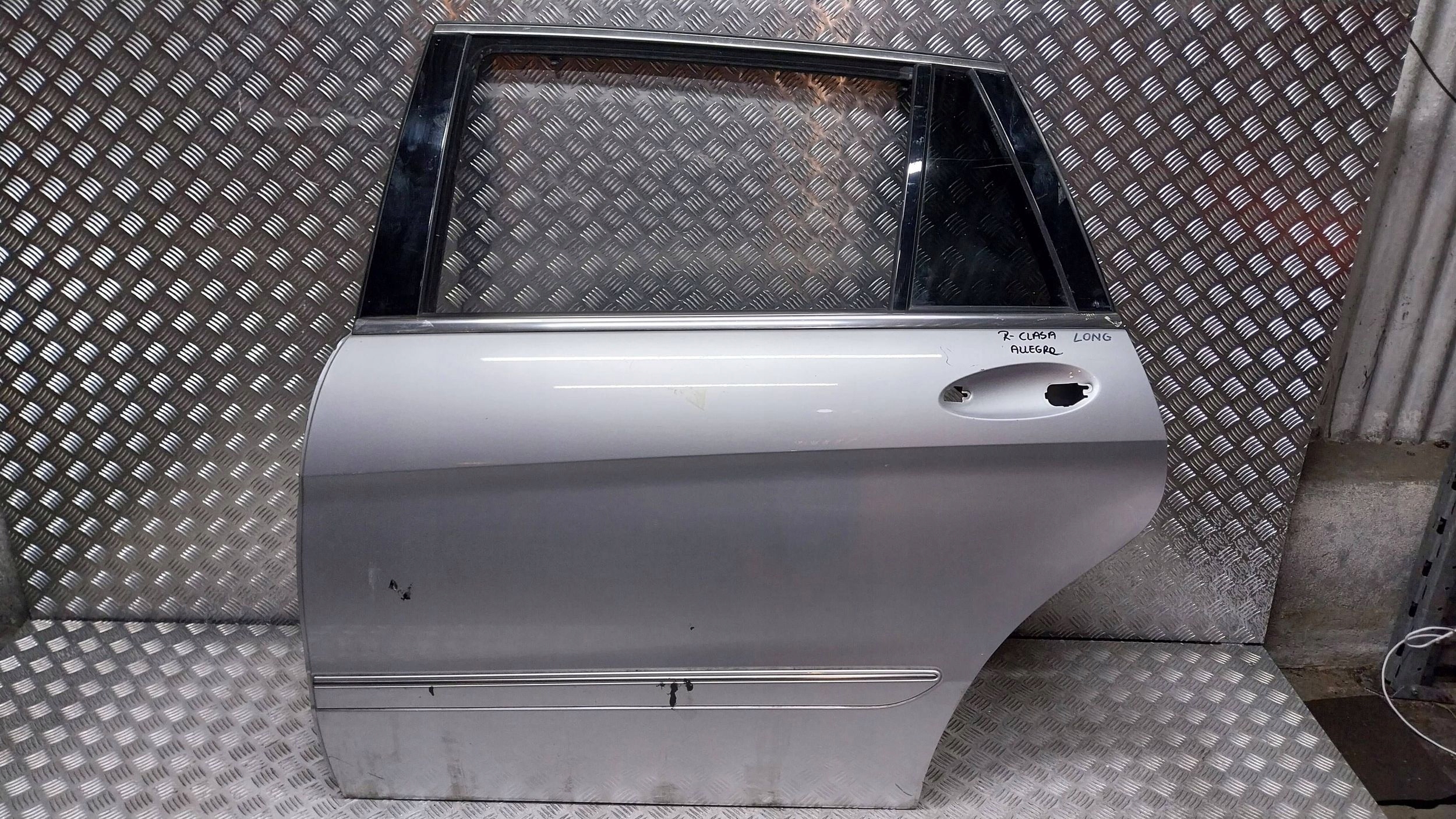 Tür heck links MERCEDES R-CLASA W251 LONG 05