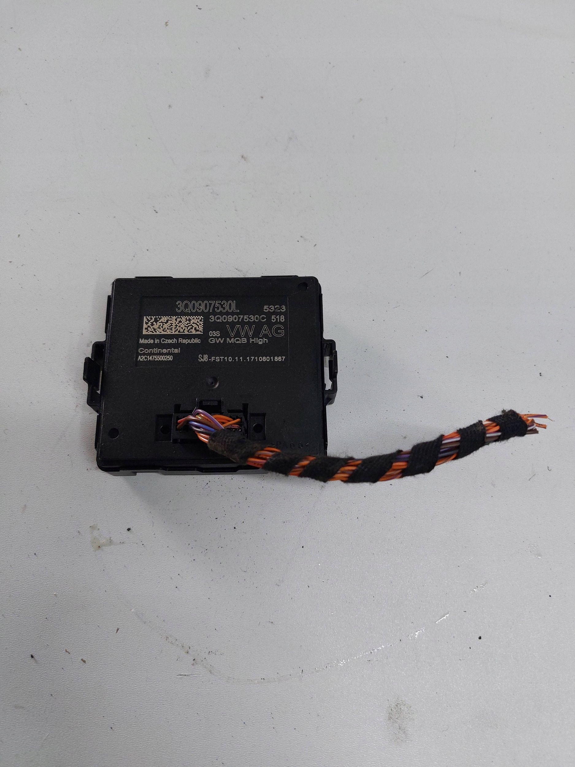 VW PASSAT B8 V GOLF VII OCTAVIA III module control unit GATEWAY 3Q0907530L