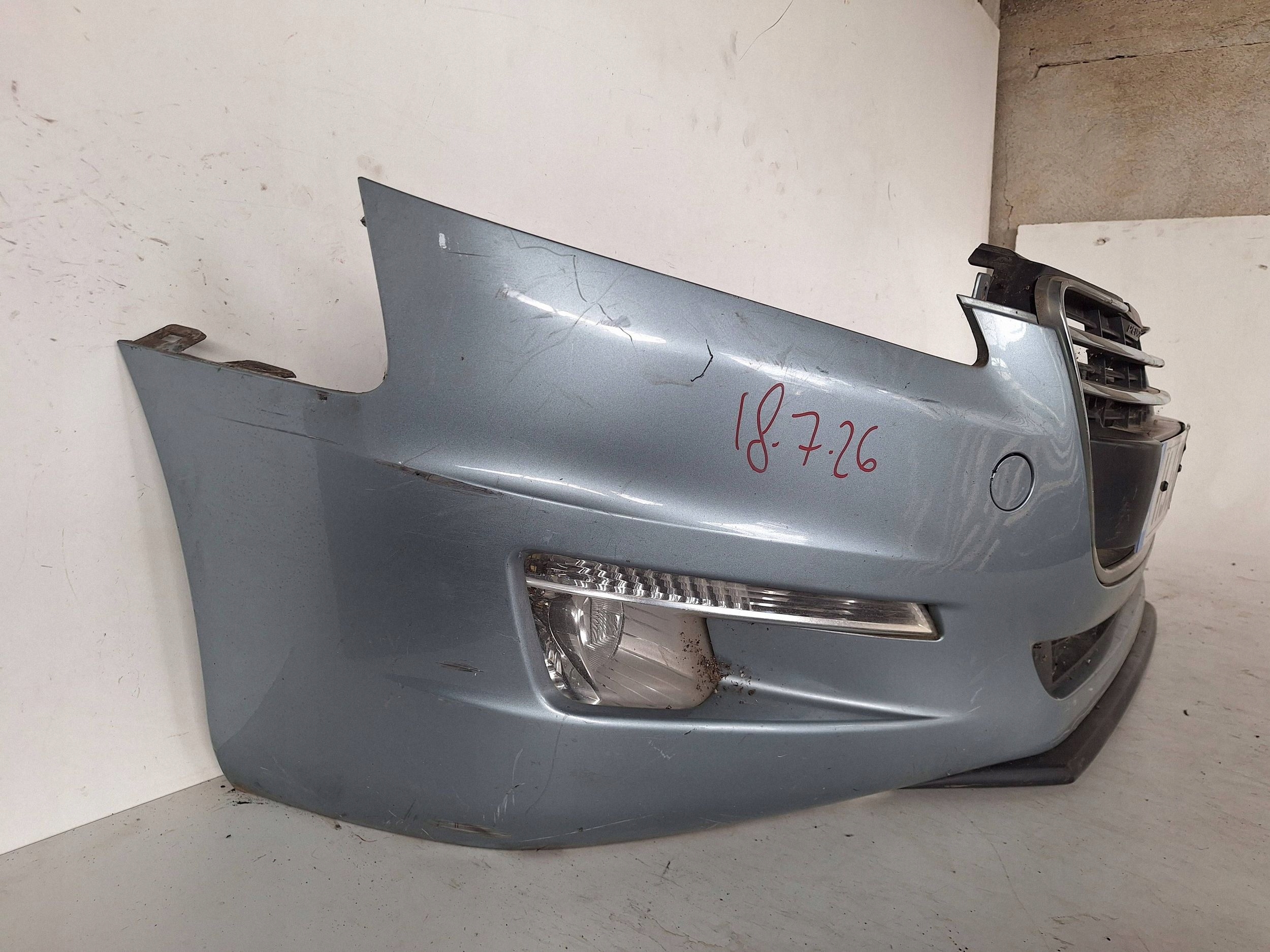 PEUGEOT 508 10-14 bumper 9686572177