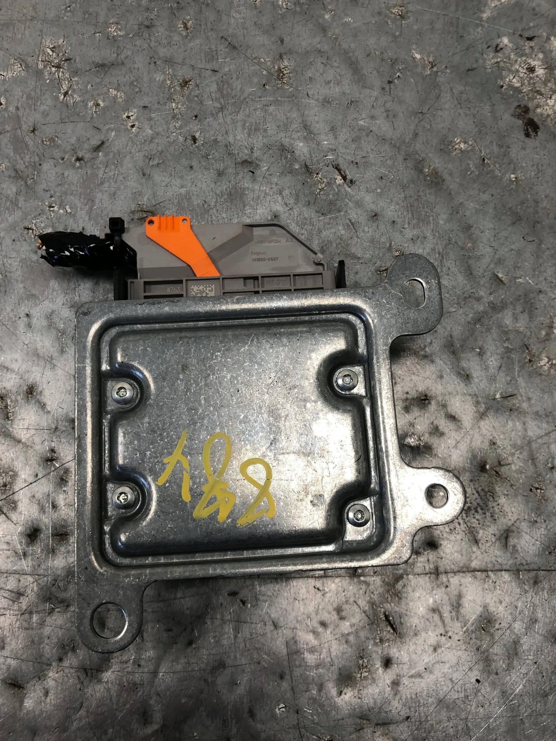 Module SENSOR Airbag DACIA DOKKER 985109354R