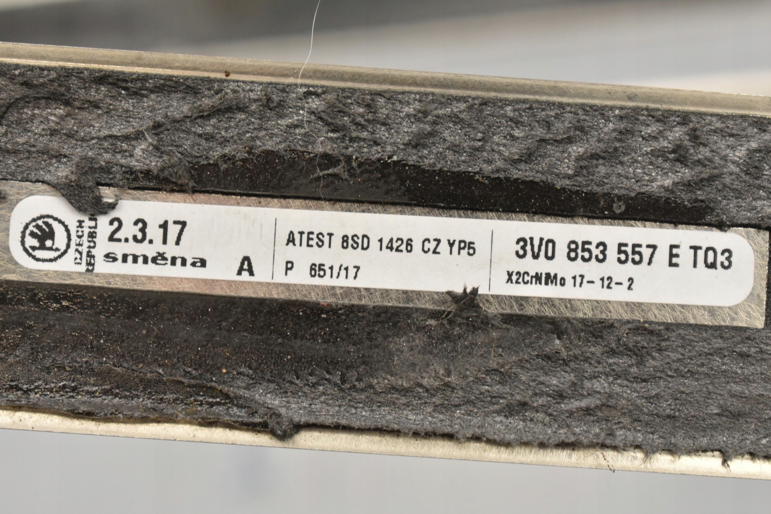 LISTWY PROGOWE L&K LAURIN & KLEMENT SUPERB Kolor inny