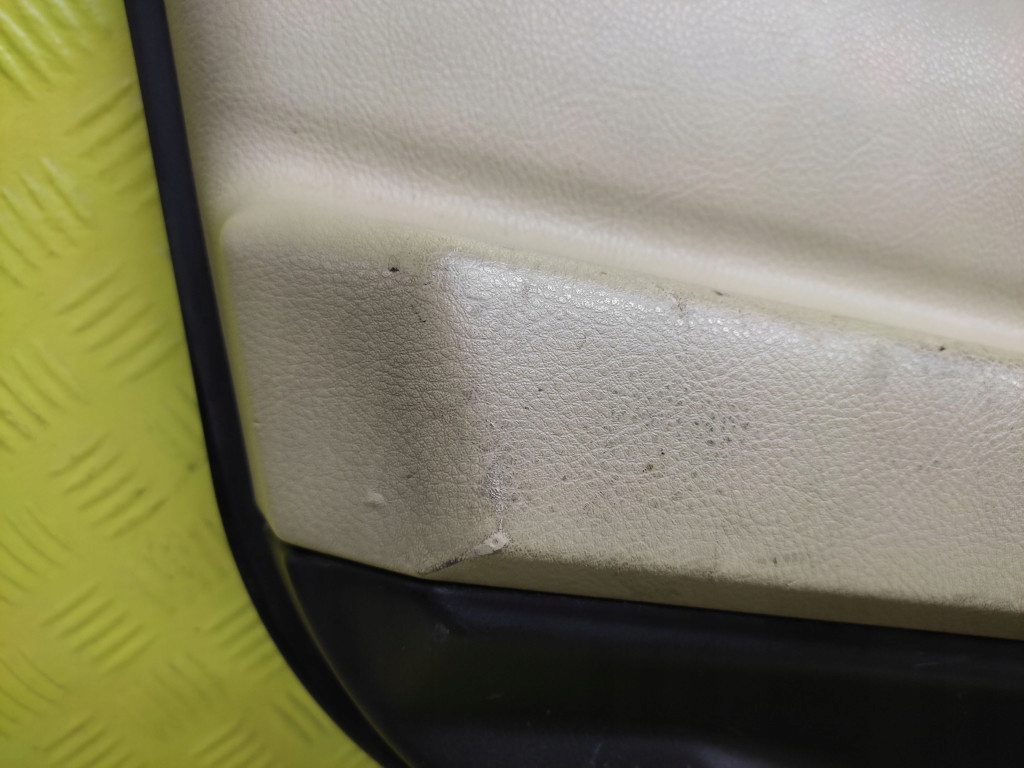 LAND ROVER DISCOVERY III upholstery side door left rear part