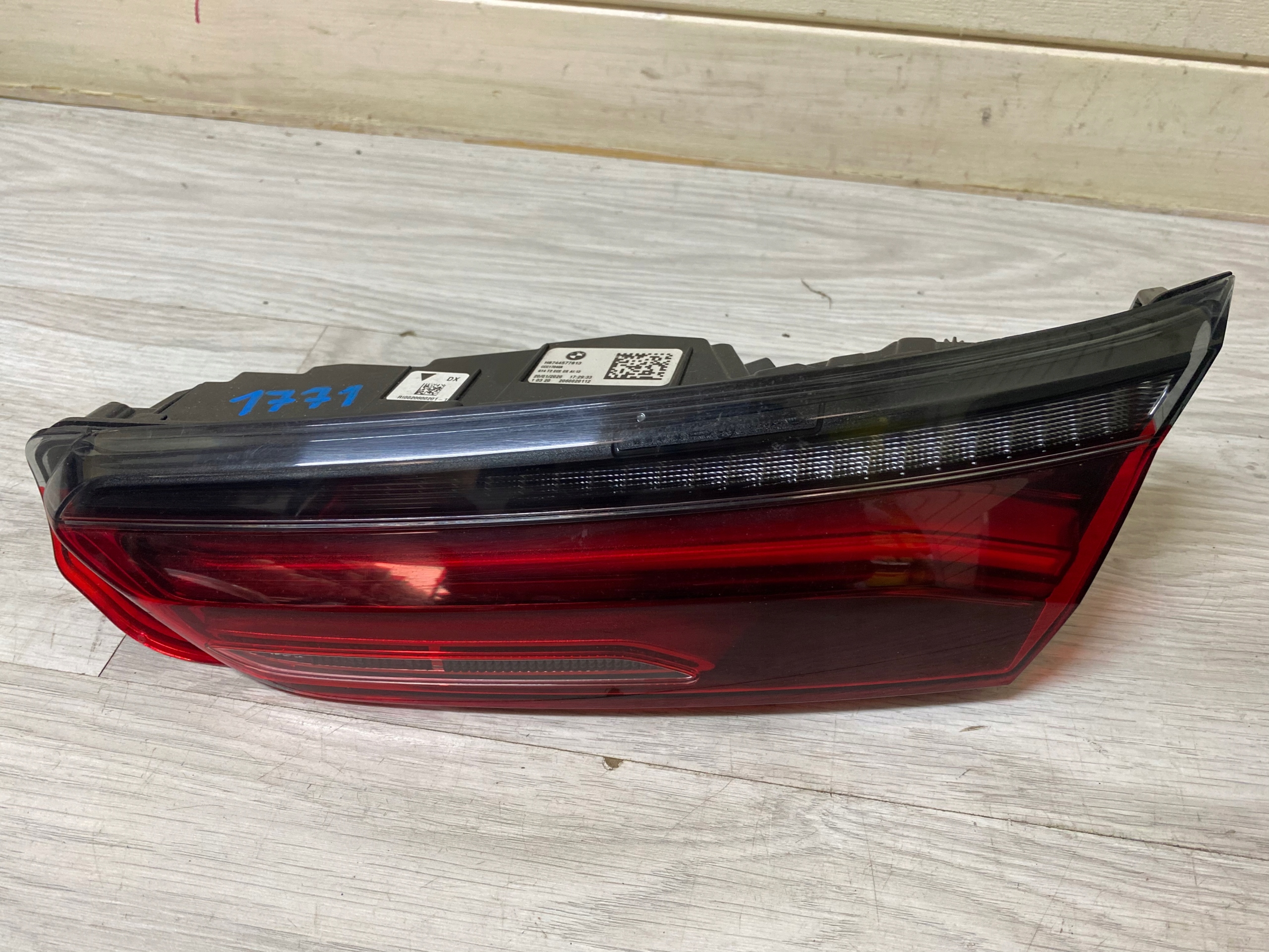 BMW 8 G14 light right rear part H8744577813