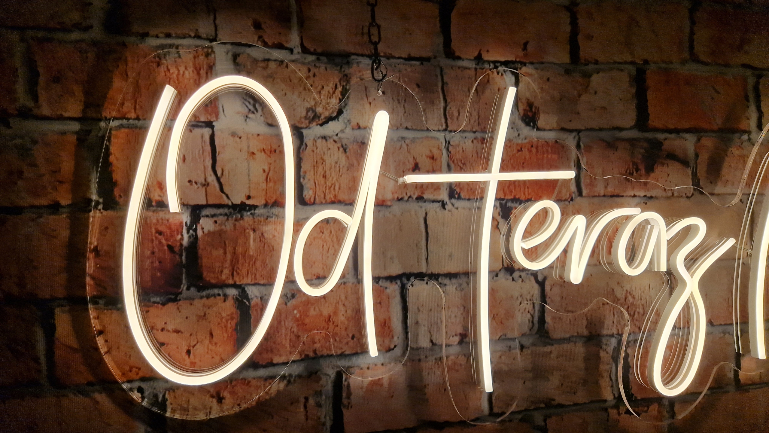 Neon OD TERAZ MY! Marka inny