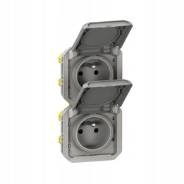 Nové Plexo Vertikální zásuvka s mechanismem 16A-250 V~ šedá Legrand 069563L