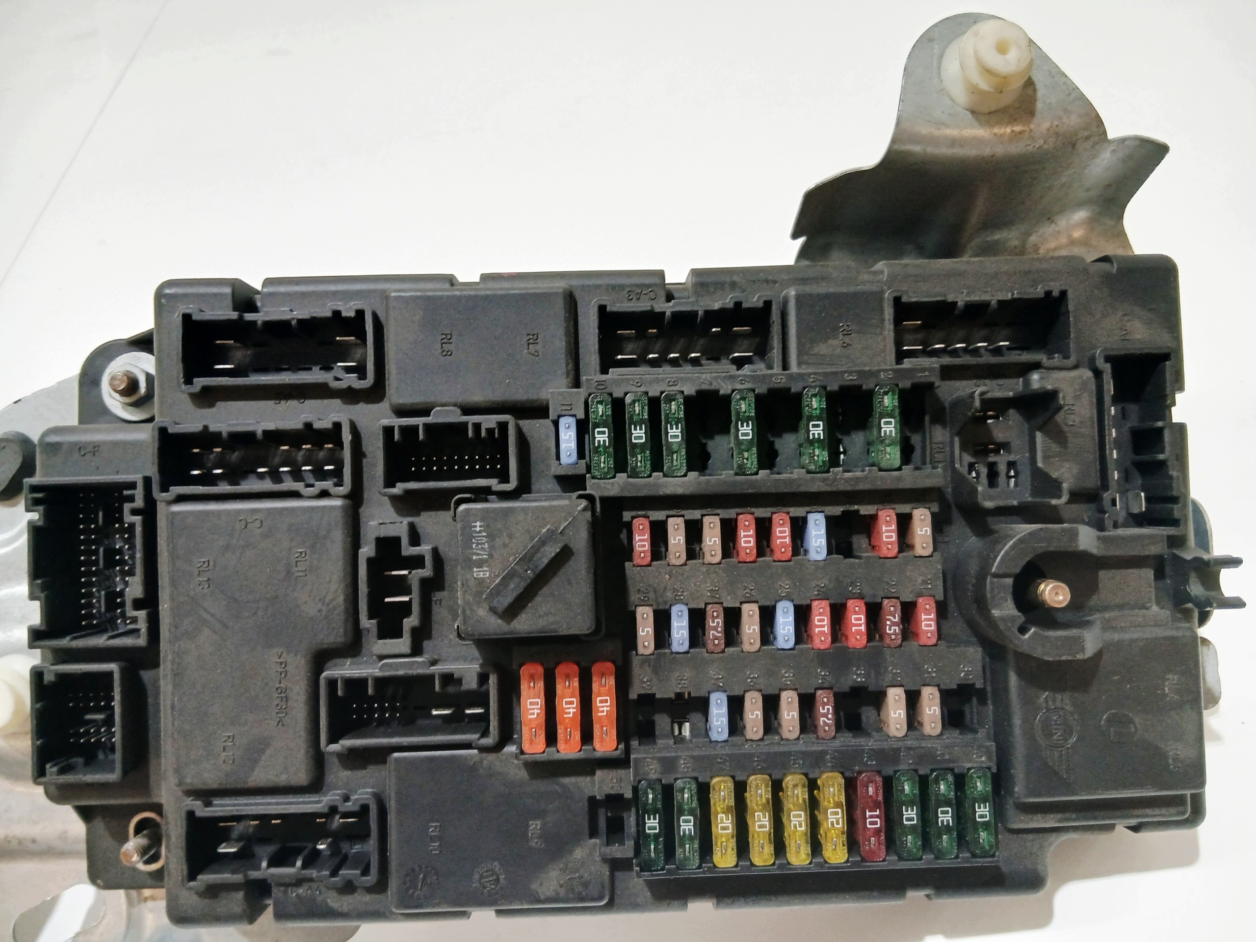 fuse box MINI R57 3455442 (0006037)