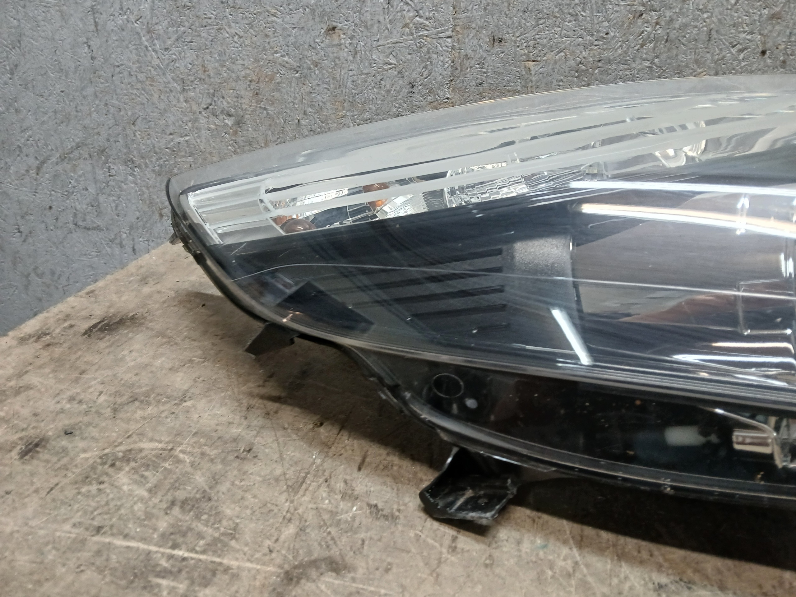 light front right RENAULT SCENIC III 3 08- 260100023R