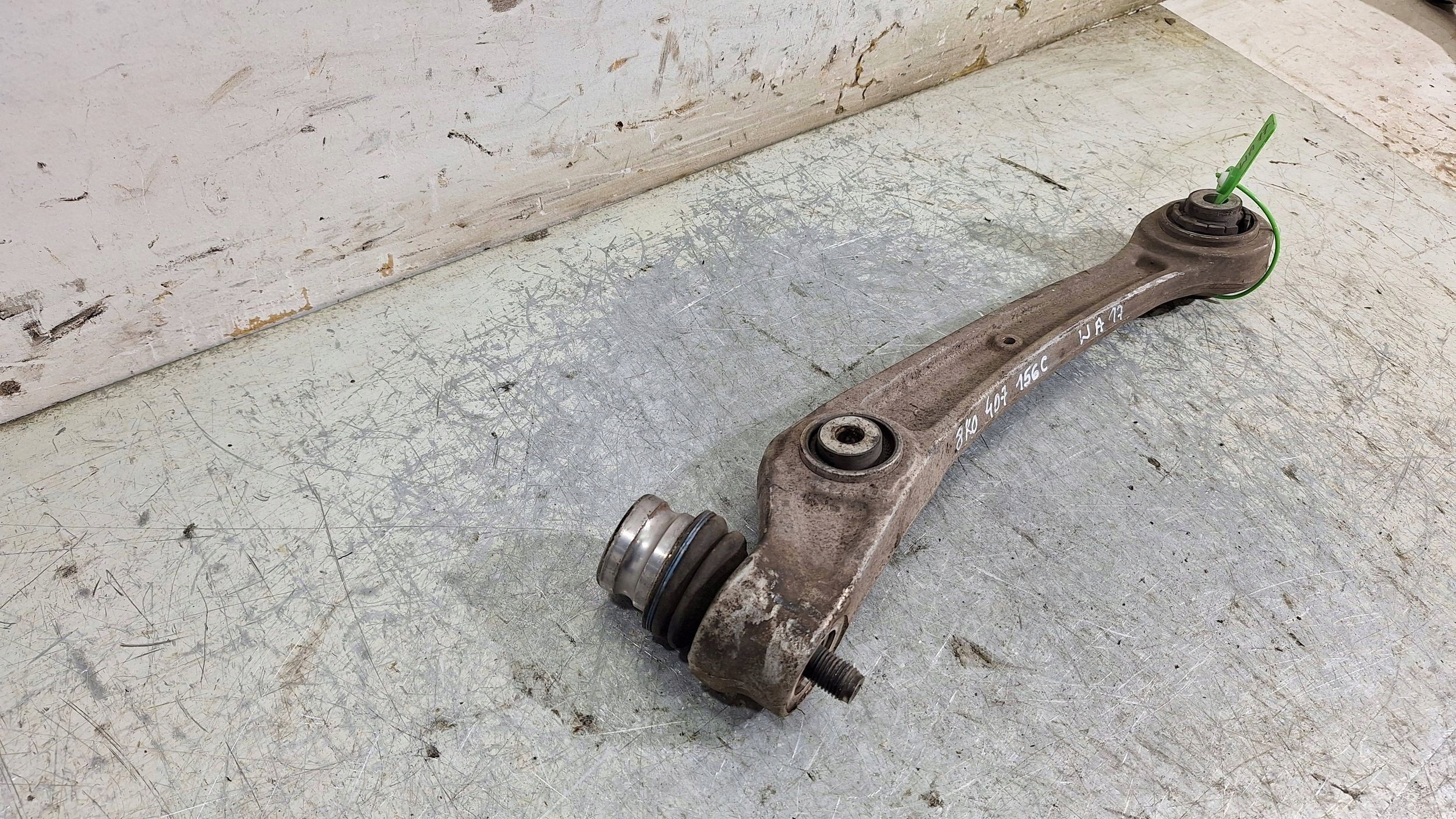 arm right front 8K0407156C AUDI A4 B8 A5 8T Q5 8R A6 C7