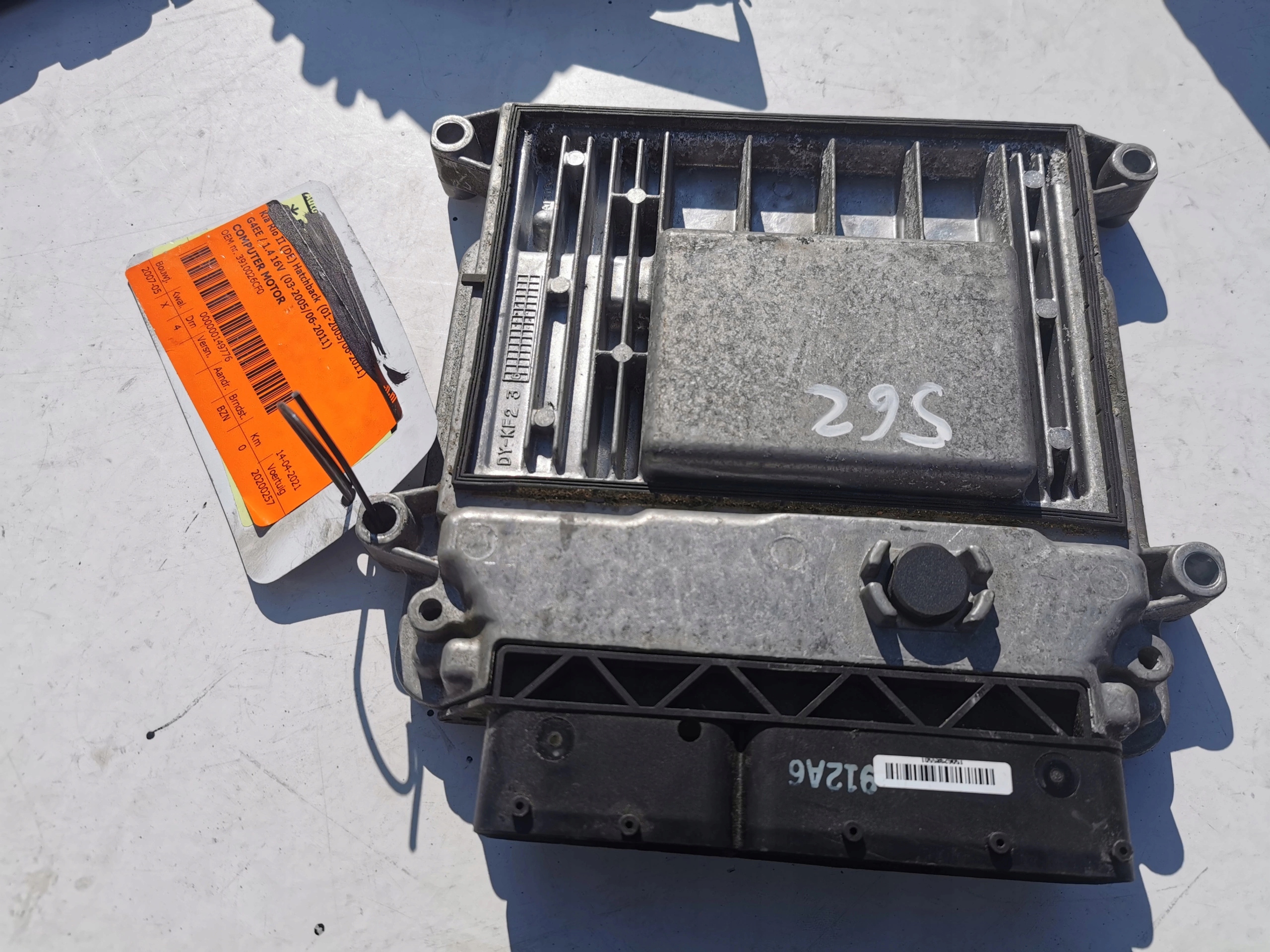 KIA RIO 1.3B 16V 39100-26CF0 9030930912A6 computer
