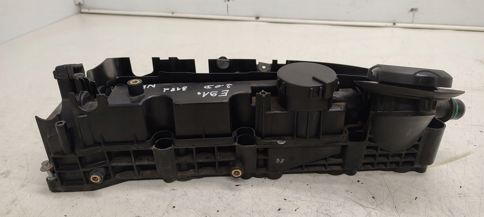 Abdeckung der Ventile BMW E90 E91 2,0D LIFT