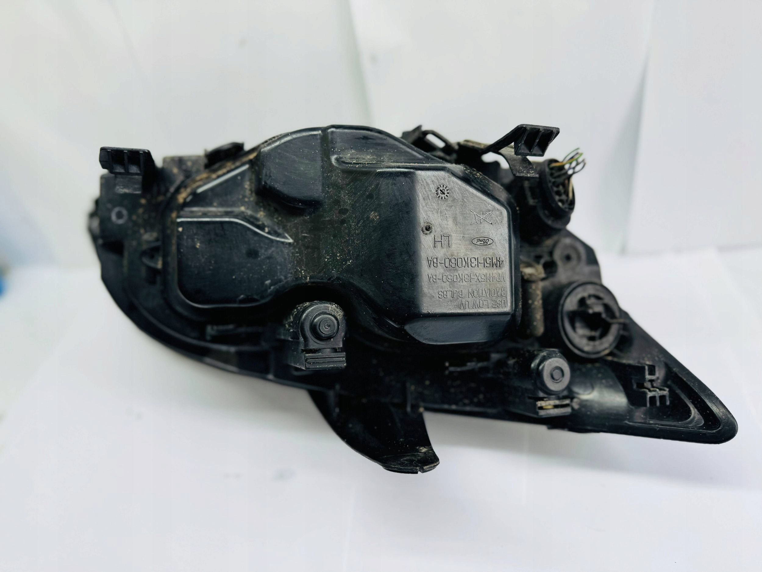 Ford Focus Licht vorne E410180