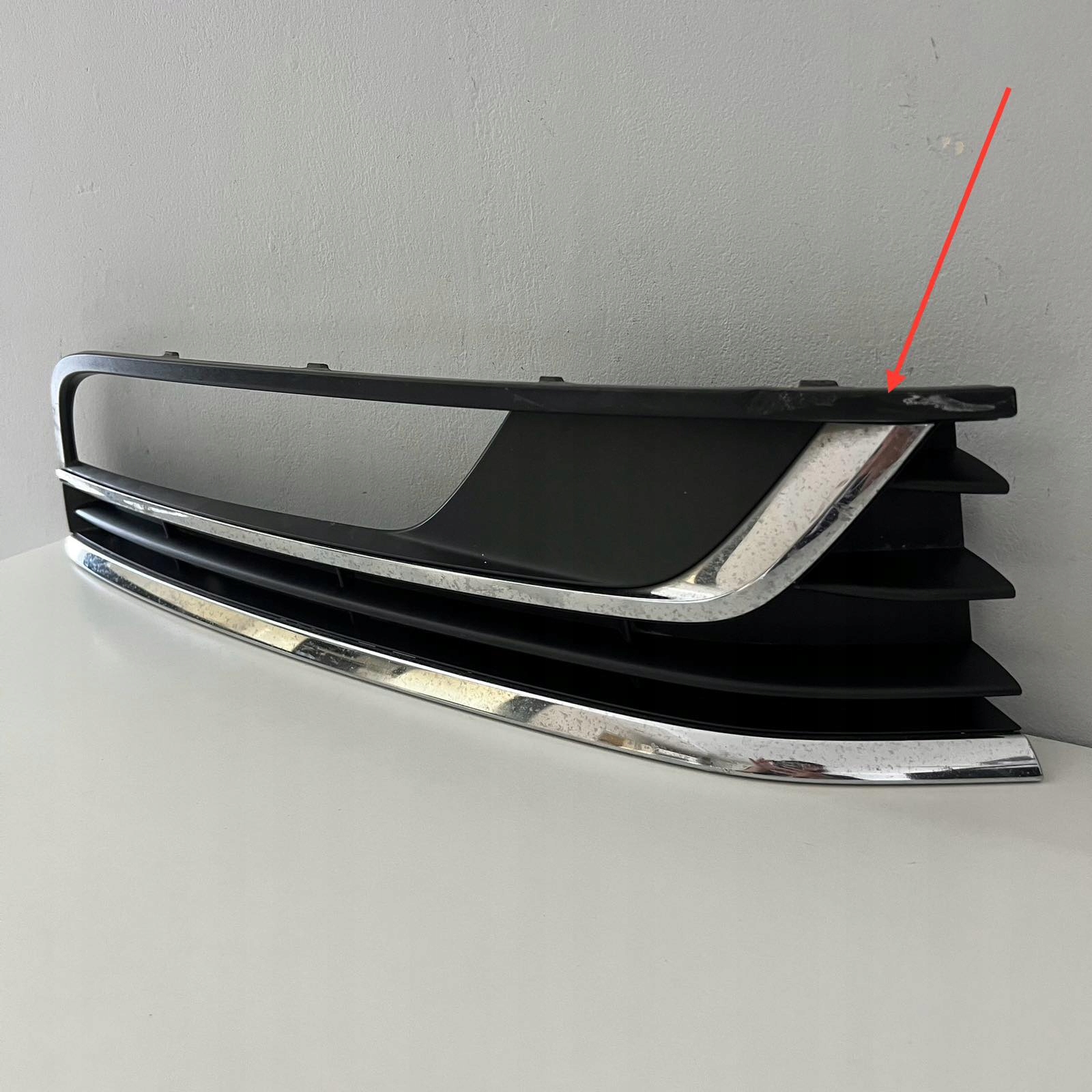 VW PASSAT B7 10-14r grid of a bumper right 3AA853666