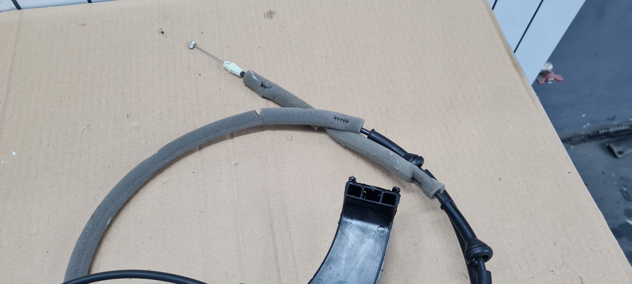 Chrysler Pacifica 2022 lock door right front front P04589916AG