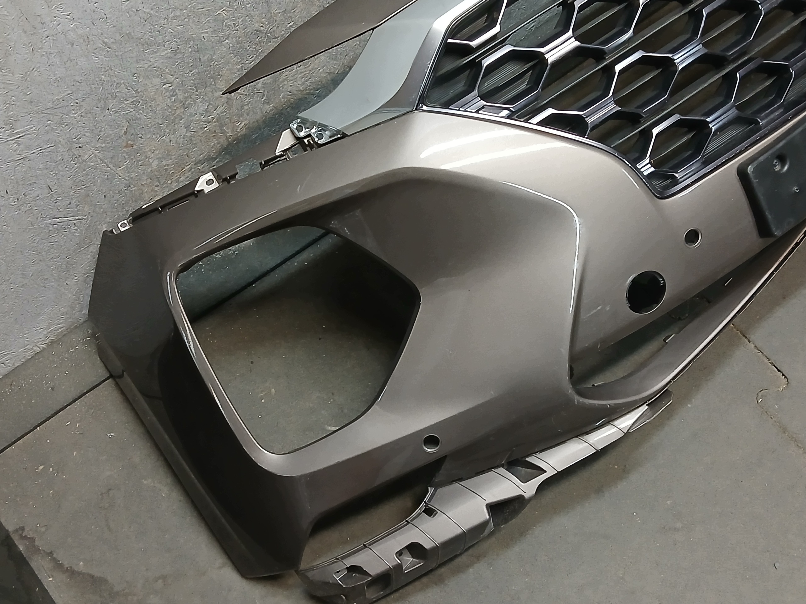 pare choc avant HYUNDAI SANTA FE IV 4 18
