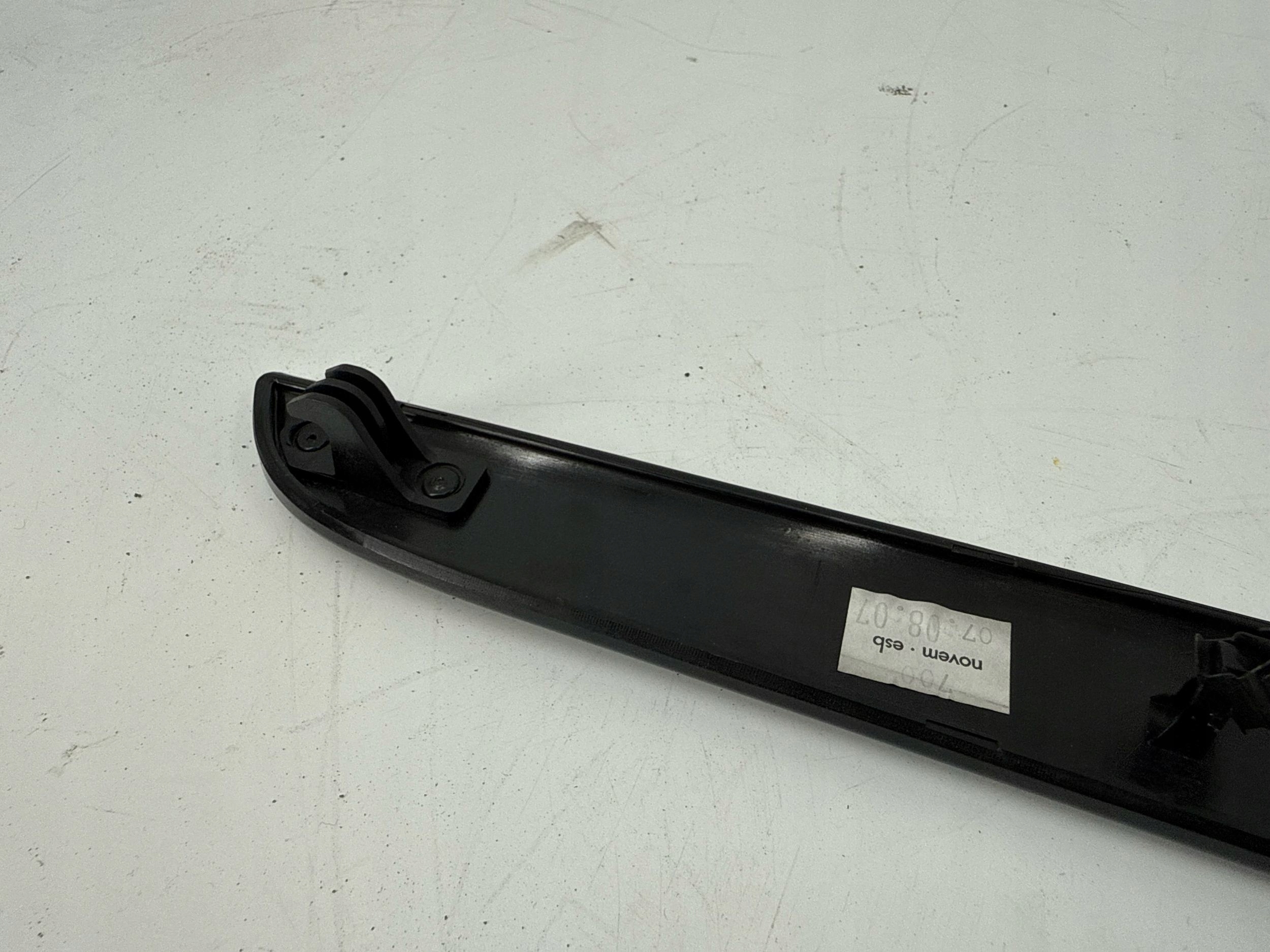 Audi A4 S4 B7 8E 8H 2007 - передняя правая - обшивка Двери