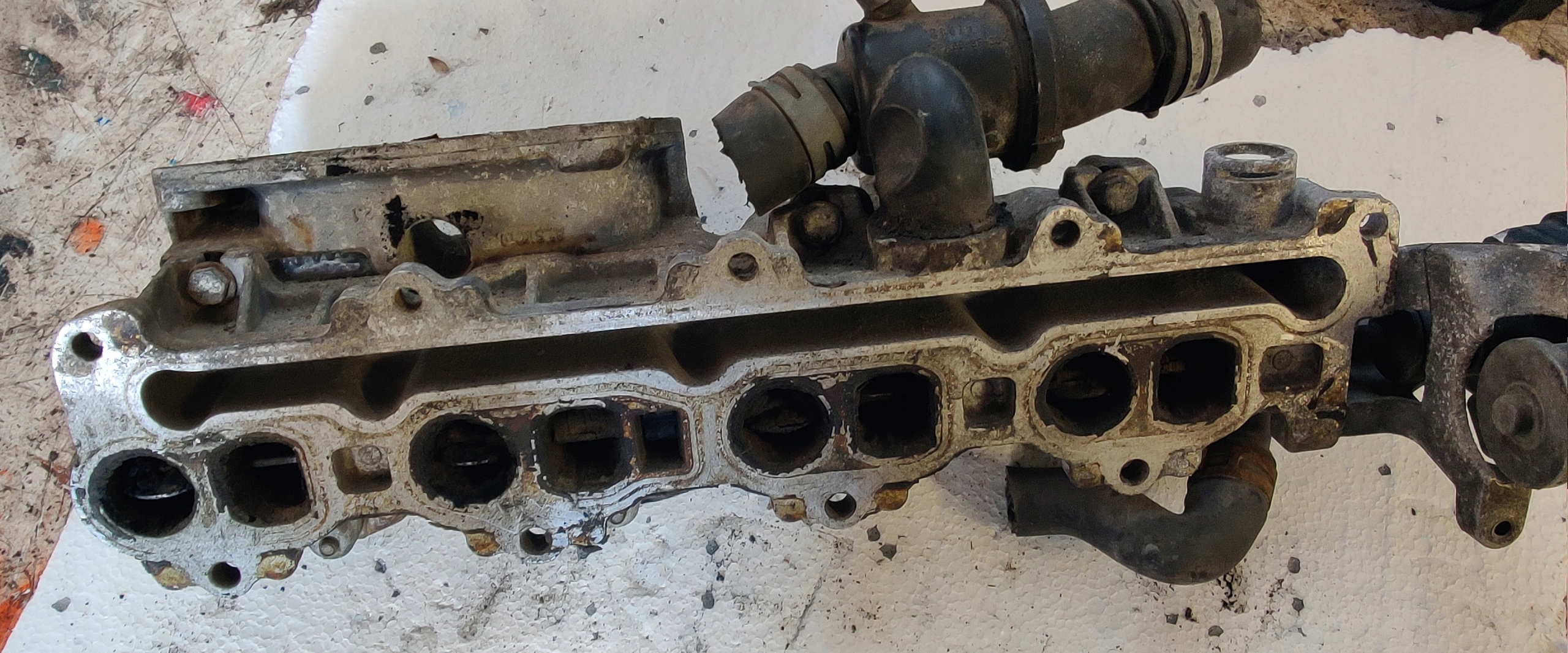 MERCEDES B W245 2.0CDI intake manifold A6400901237