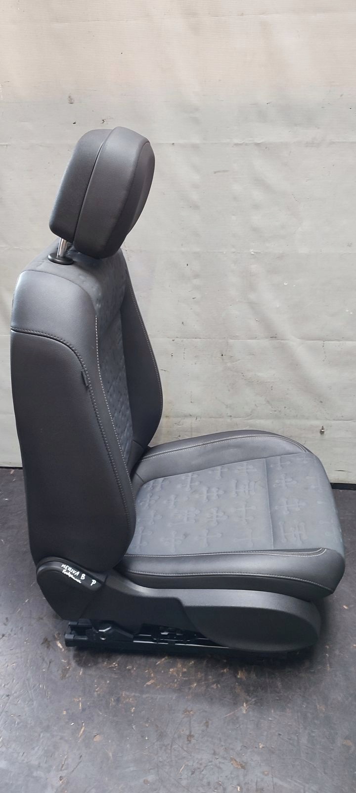 seat front front right of the passenger Opel Meriva B