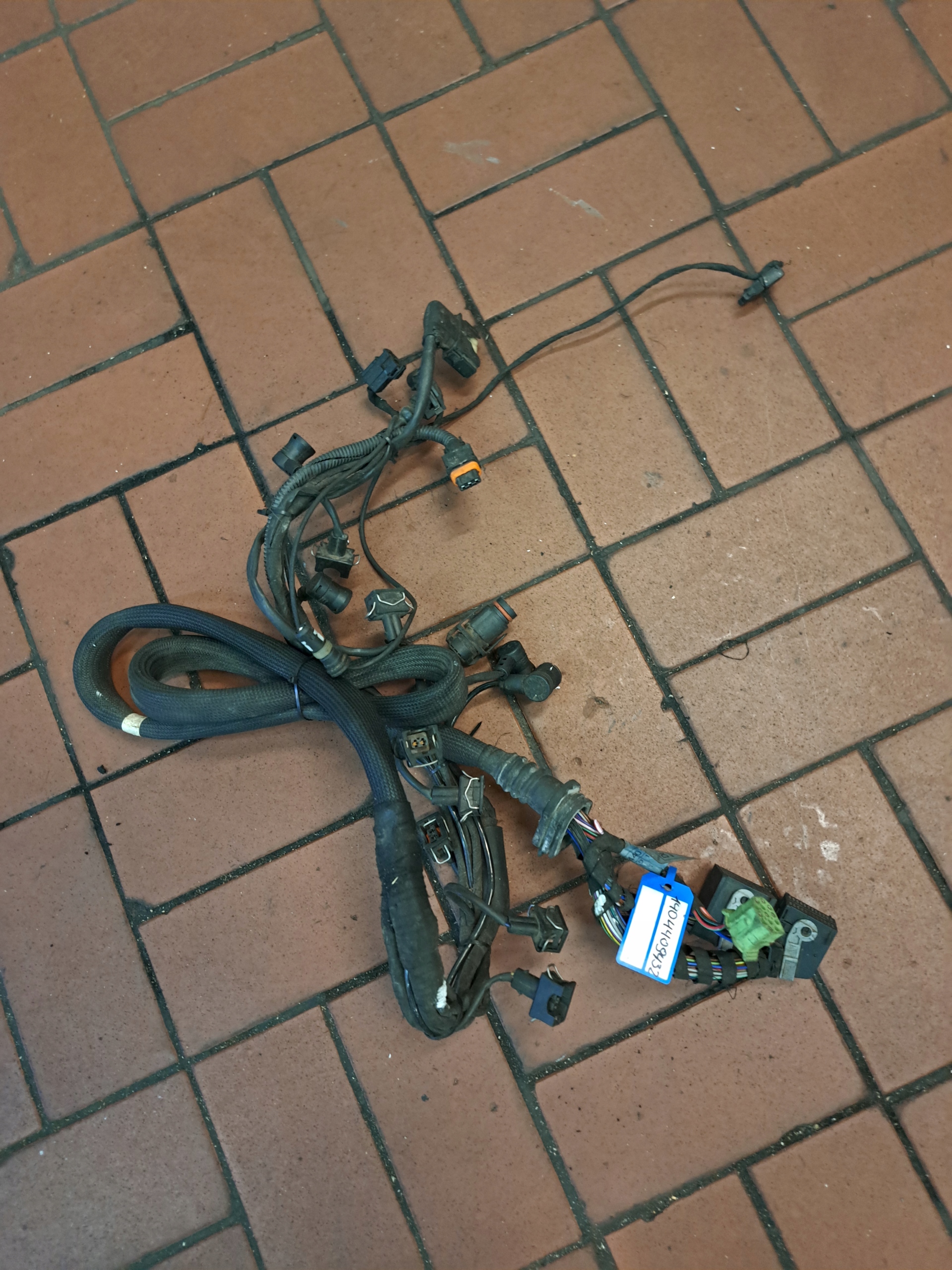 A1404409432 - Жгут проводов двигателя MERCEDES W140 2.8 1404409432