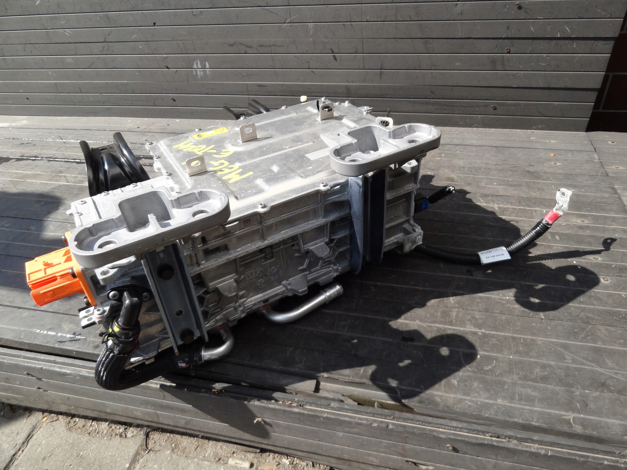 RENAULT MEGANE V 2023 E-TECH LADOWARKA AKUMULATORA 296A04109R ORYGINAL Stan opakowania zastępcze